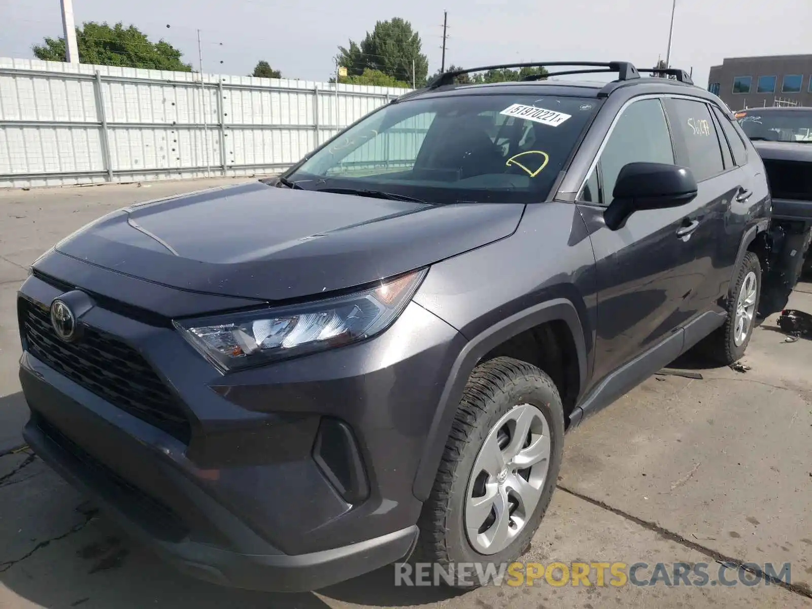 2 Фотография поврежденного автомобиля 2T3F1RFVXKW059327 TOYOTA RAV4 2019