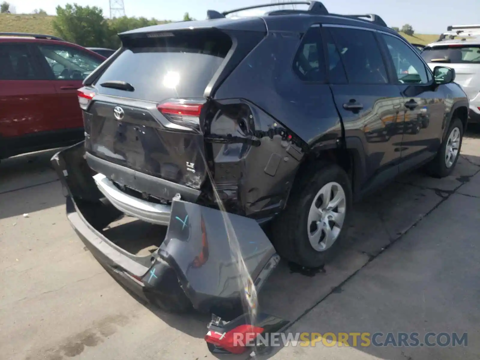 4 Photograph of a damaged car 2T3F1RFVXKW059327 TOYOTA RAV4 2019