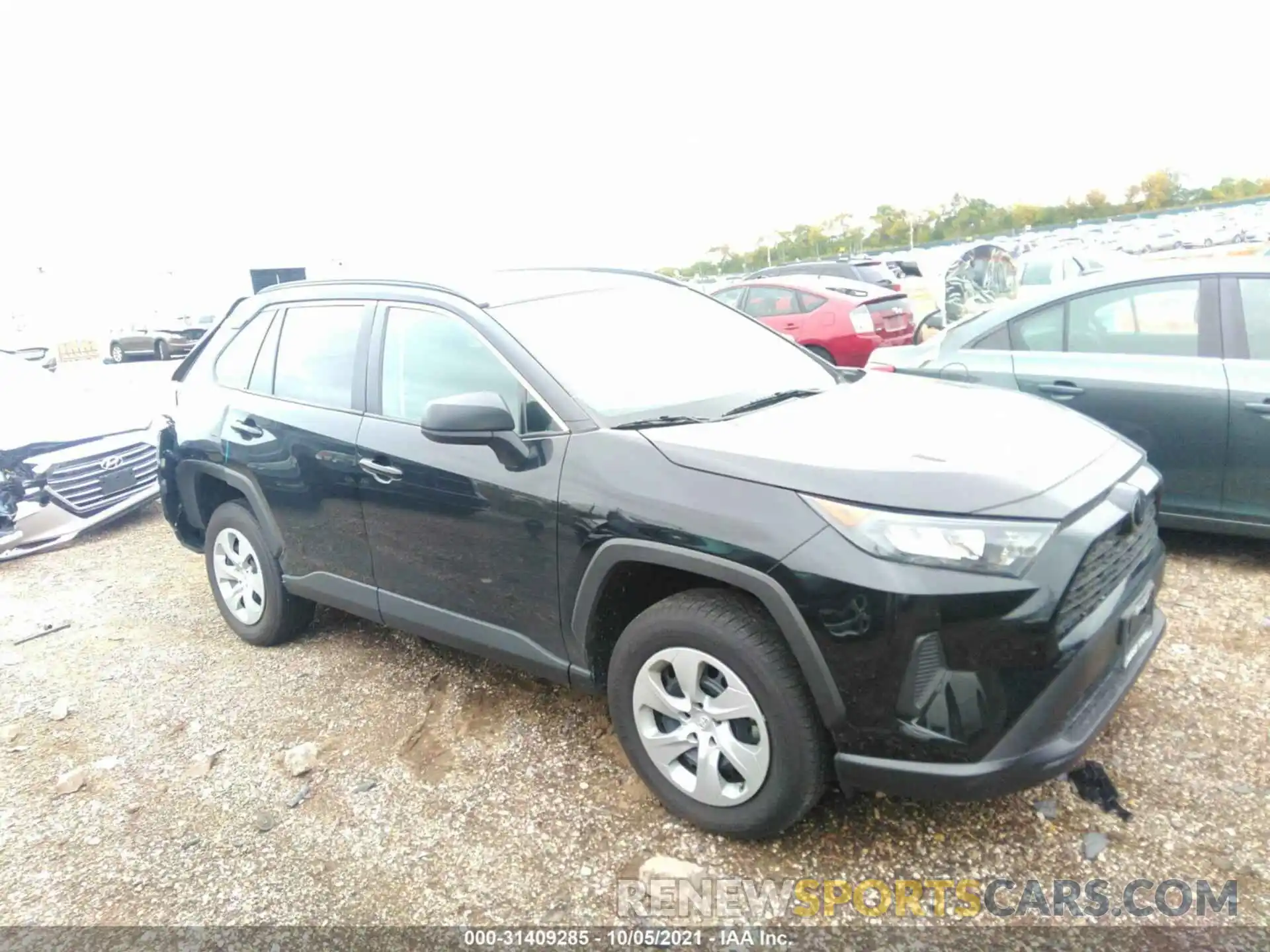 1 Photograph of a damaged car 2T3F1RFVXKW071168 TOYOTA RAV4 2019