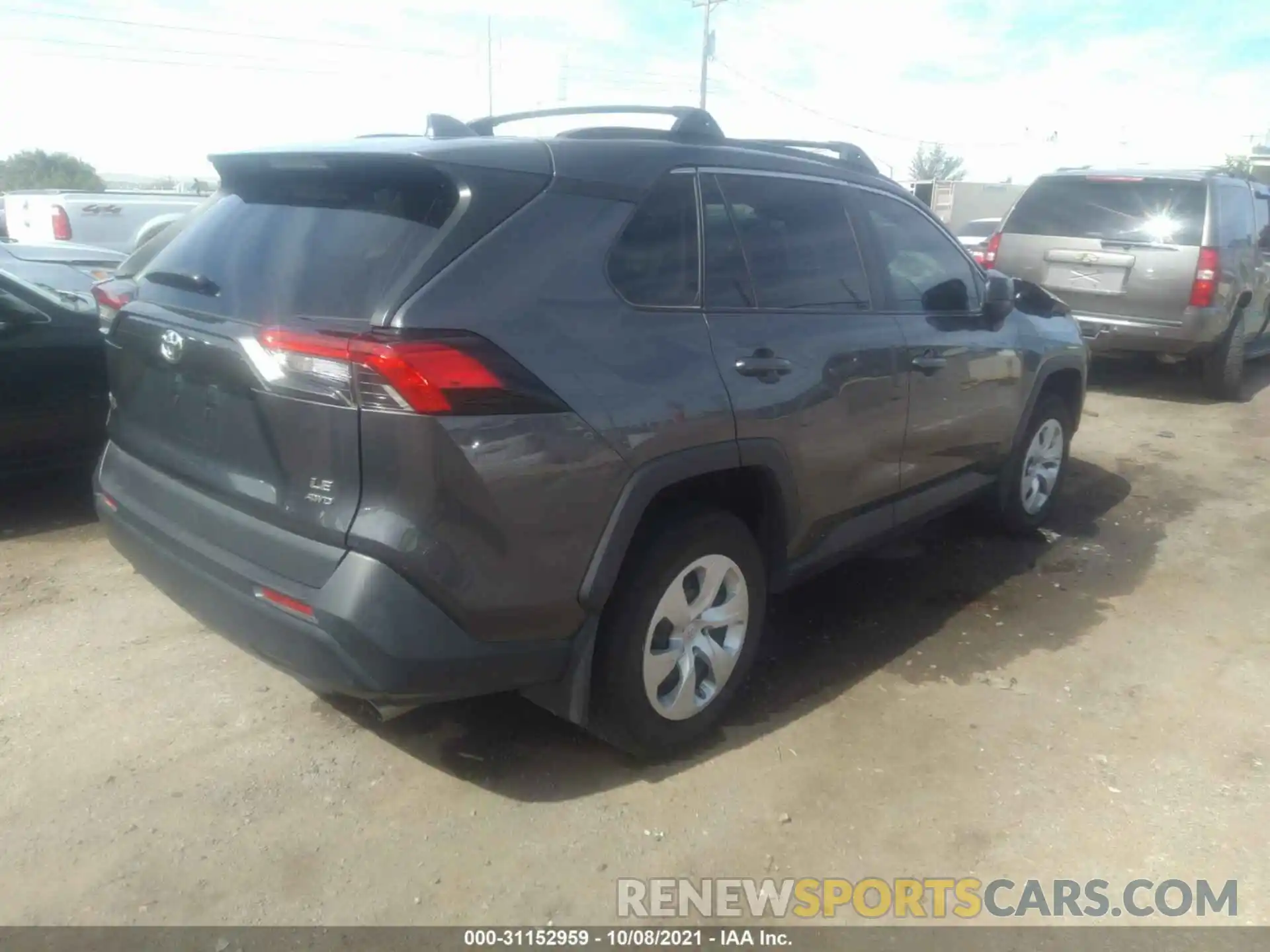 4 Photograph of a damaged car 2T3F1RFVXKW072885 TOYOTA RAV4 2019