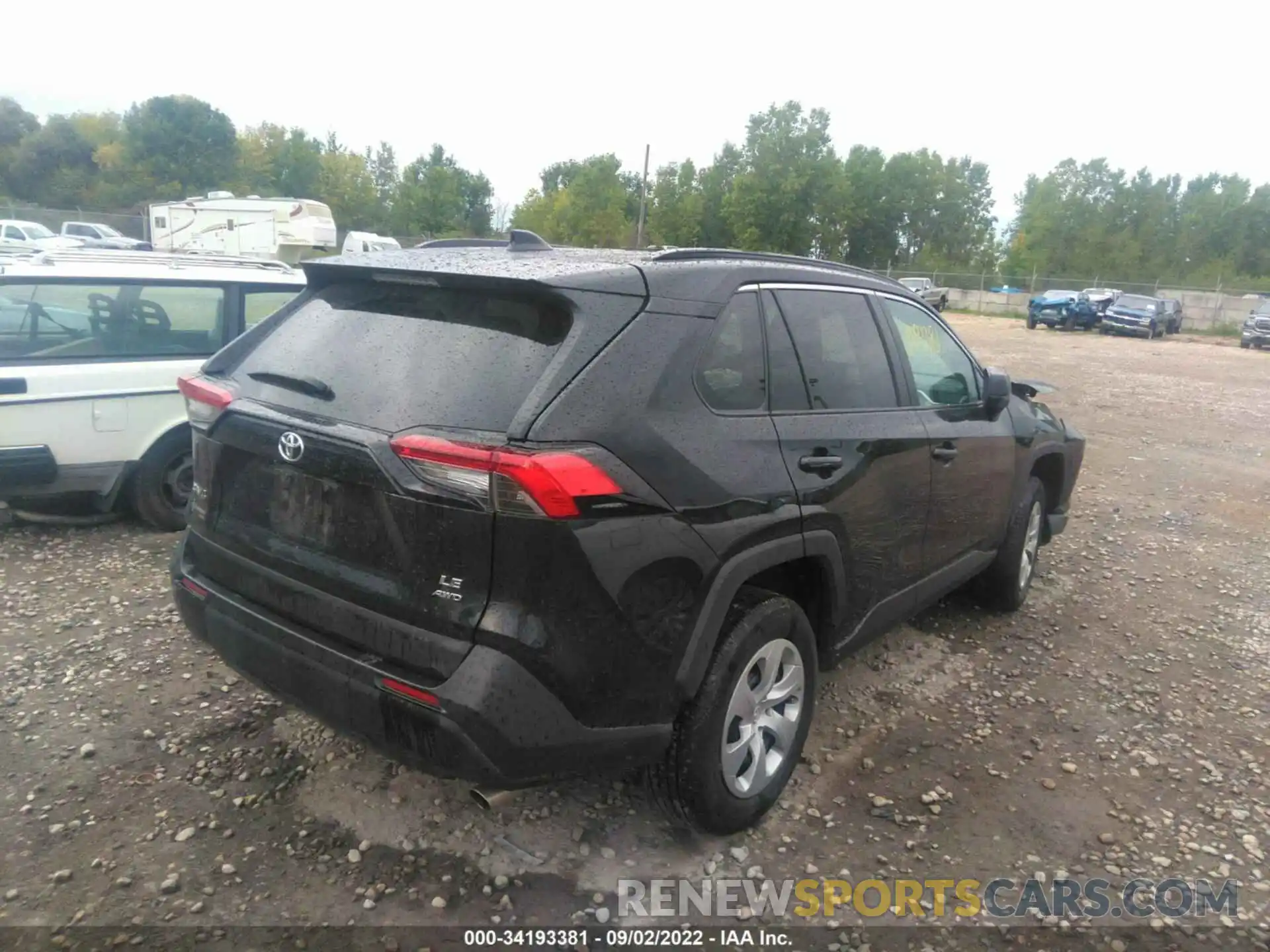 4 Photograph of a damaged car 2T3F1RFVXKW075480 TOYOTA RAV4 2019