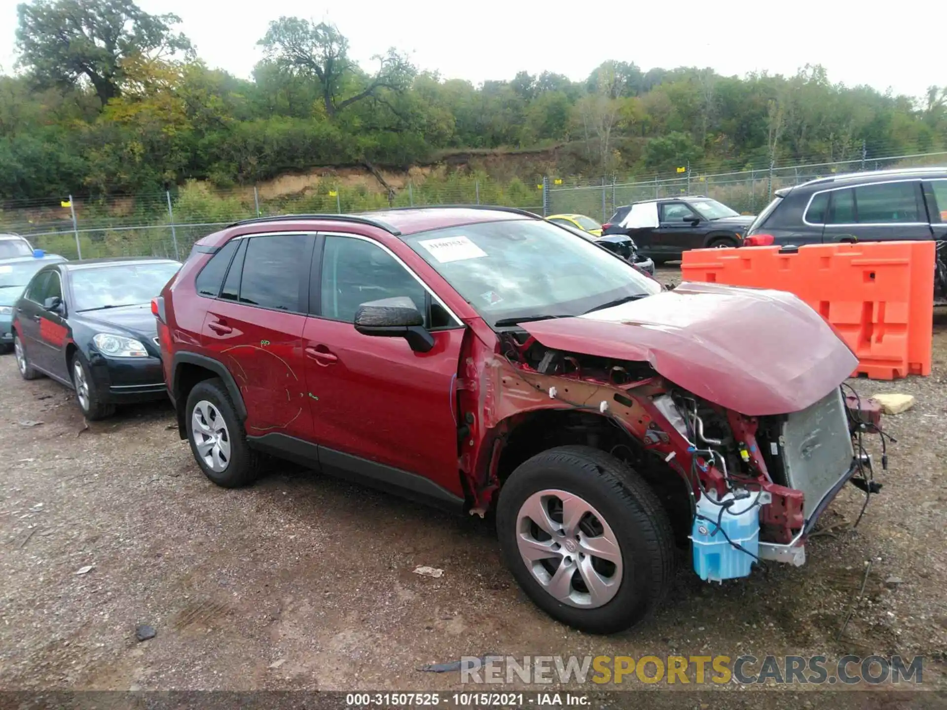 1 Photograph of a damaged car 2T3F1RFVXKW079691 TOYOTA RAV4 2019