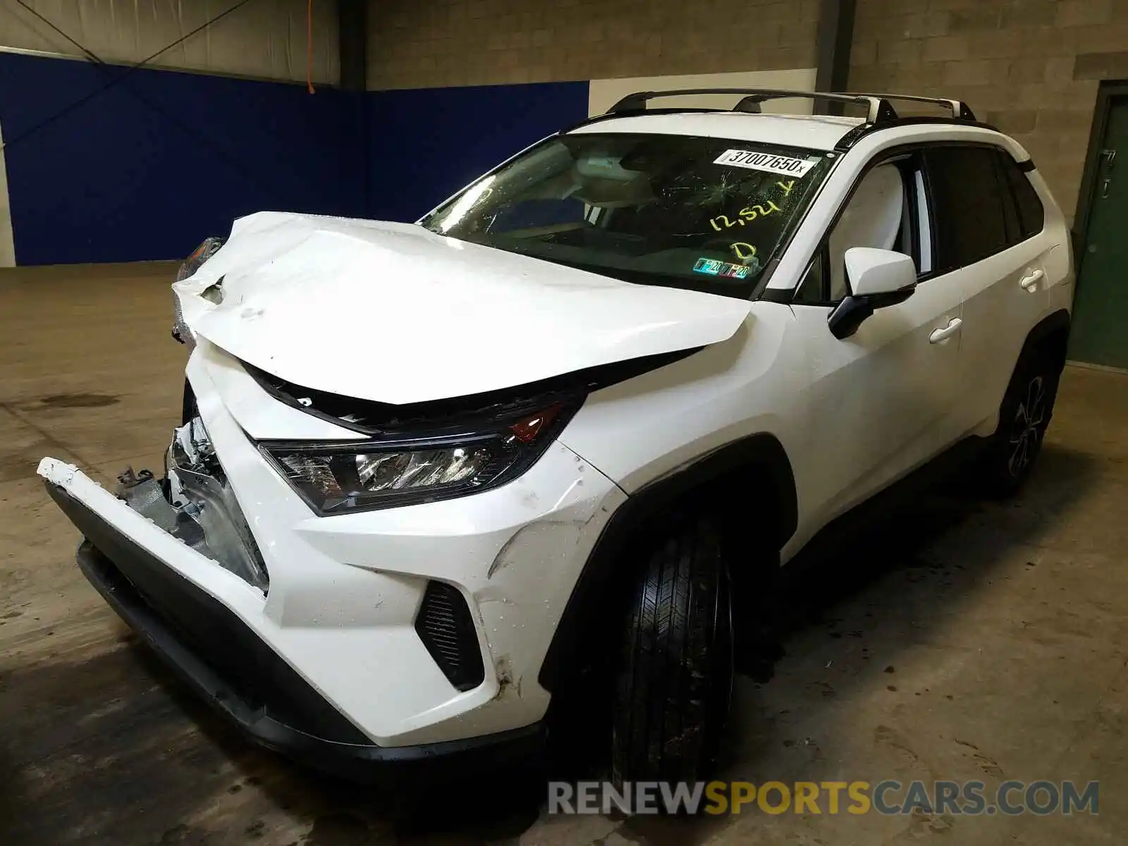 2 Photograph of a damaged car 2T3G1RFV0KC013124 TOYOTA RAV4 2019