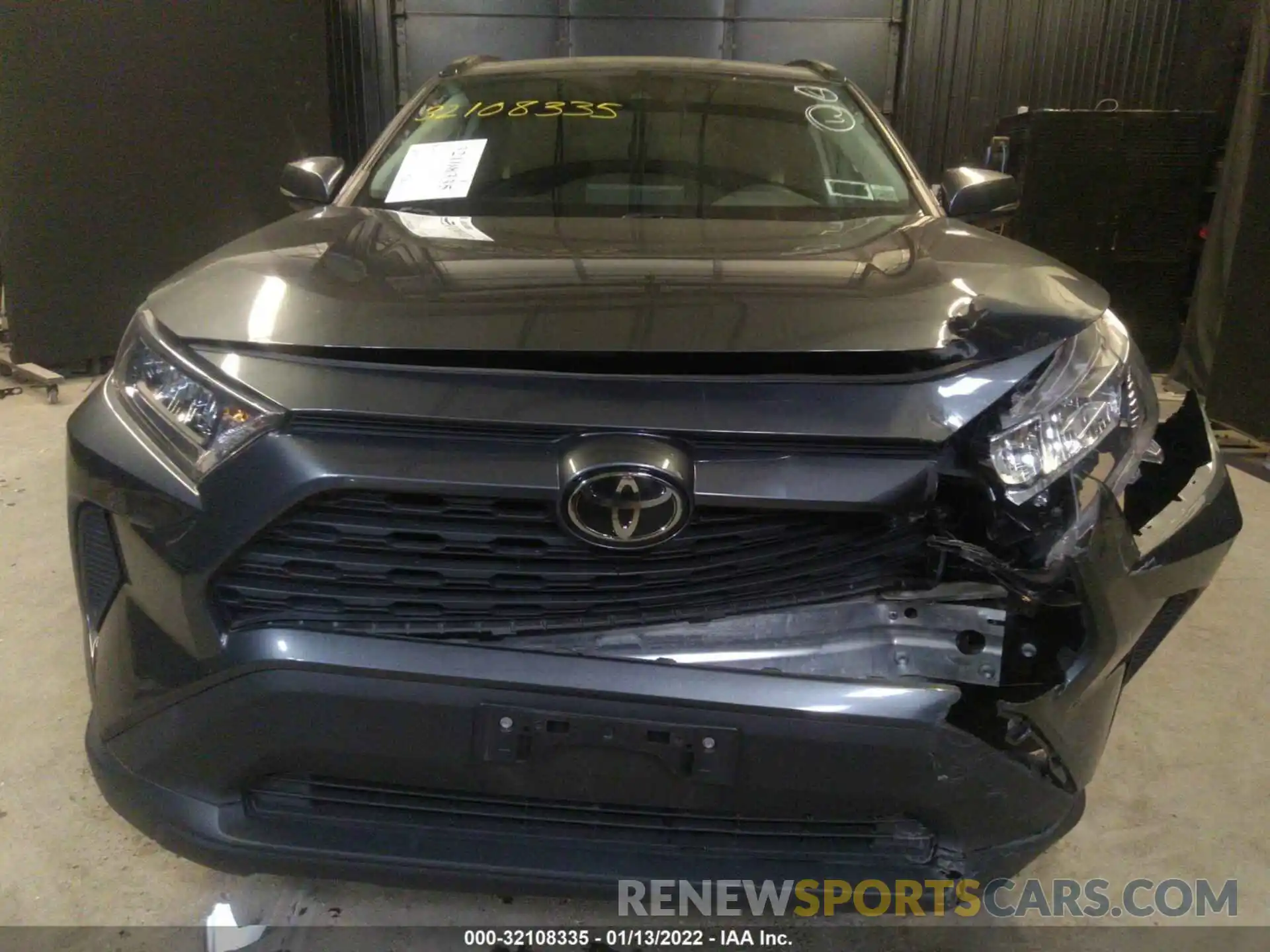 6 Photograph of a damaged car 2T3G1RFV0KC033504 TOYOTA RAV4 2019