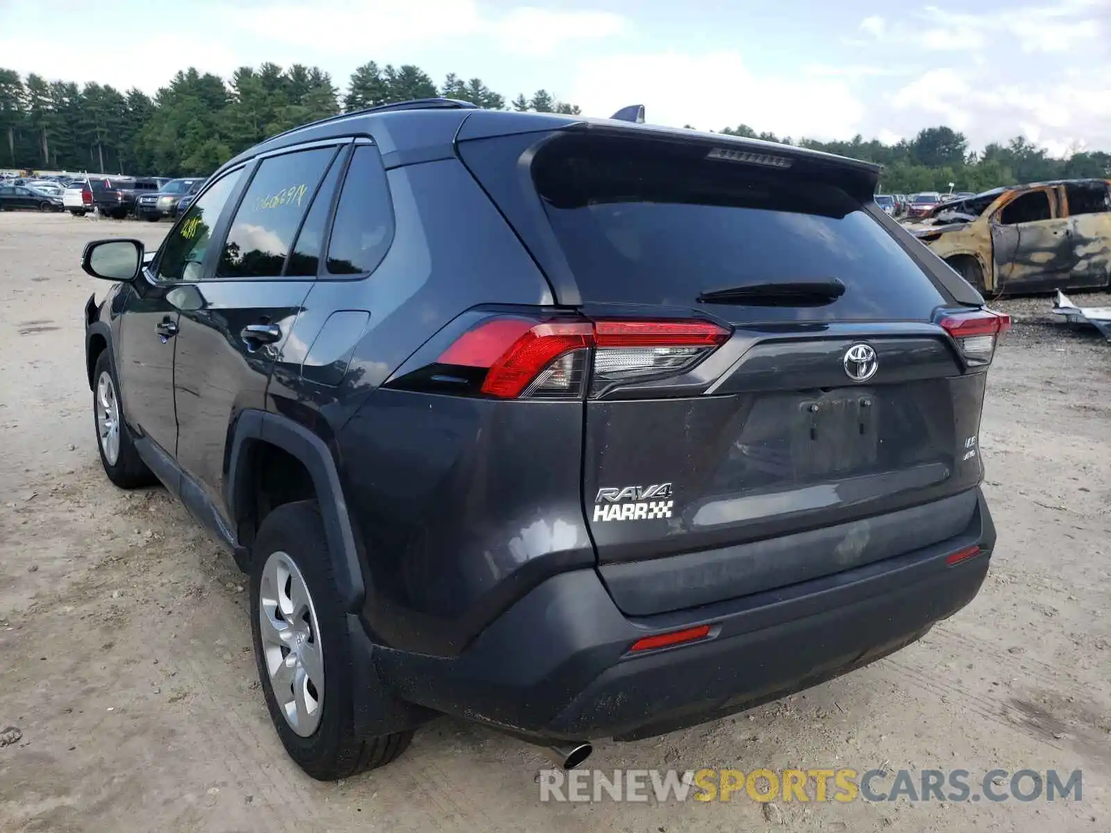 3 Photograph of a damaged car 2T3G1RFV0KC049170 TOYOTA RAV4 2019