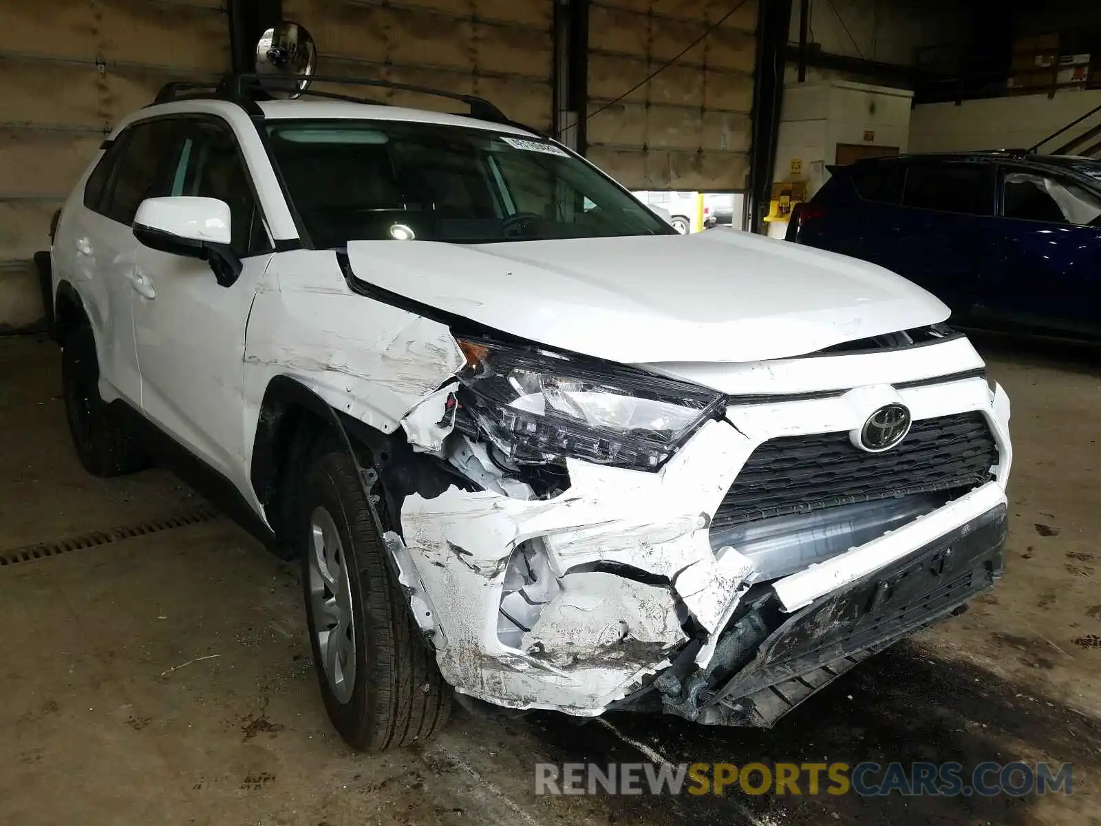 1 Photograph of a damaged car 2T3G1RFV0KC060556 TOYOTA RAV4 2019