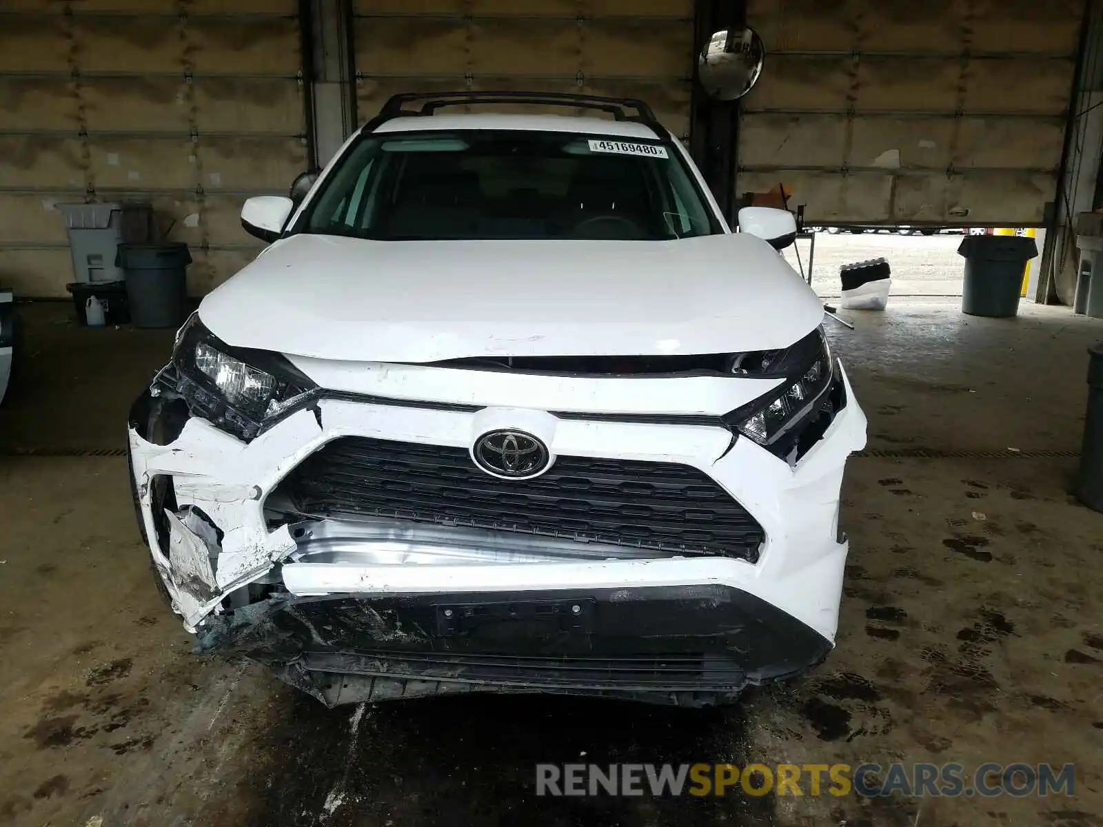 9 Photograph of a damaged car 2T3G1RFV0KC060556 TOYOTA RAV4 2019