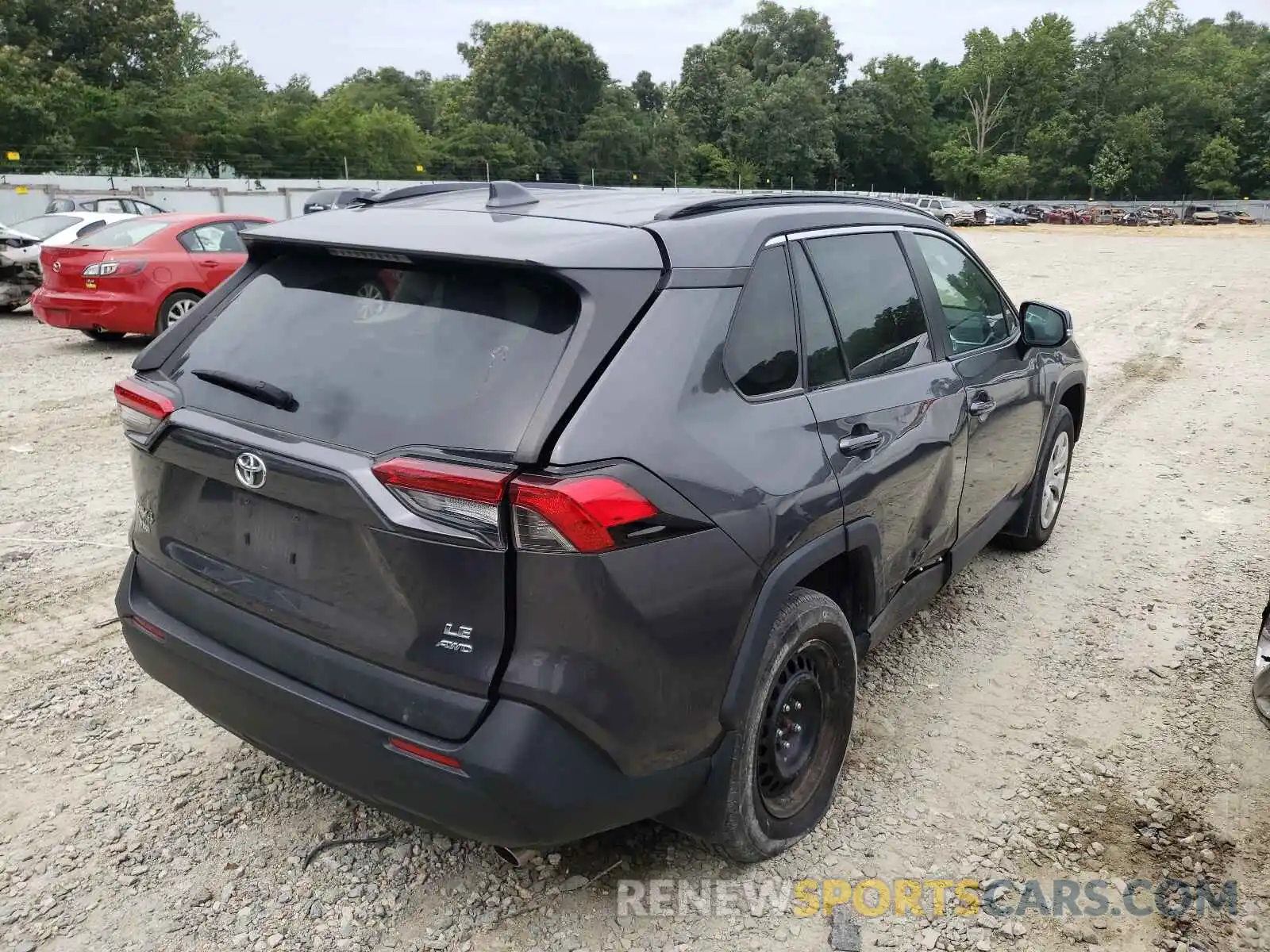 4 Photograph of a damaged car 2T3G1RFV0KW007001 TOYOTA RAV4 2019