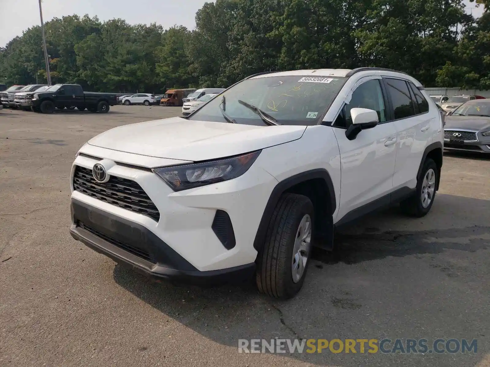 2 Photograph of a damaged car 2T3G1RFV0KW010254 TOYOTA RAV4 2019