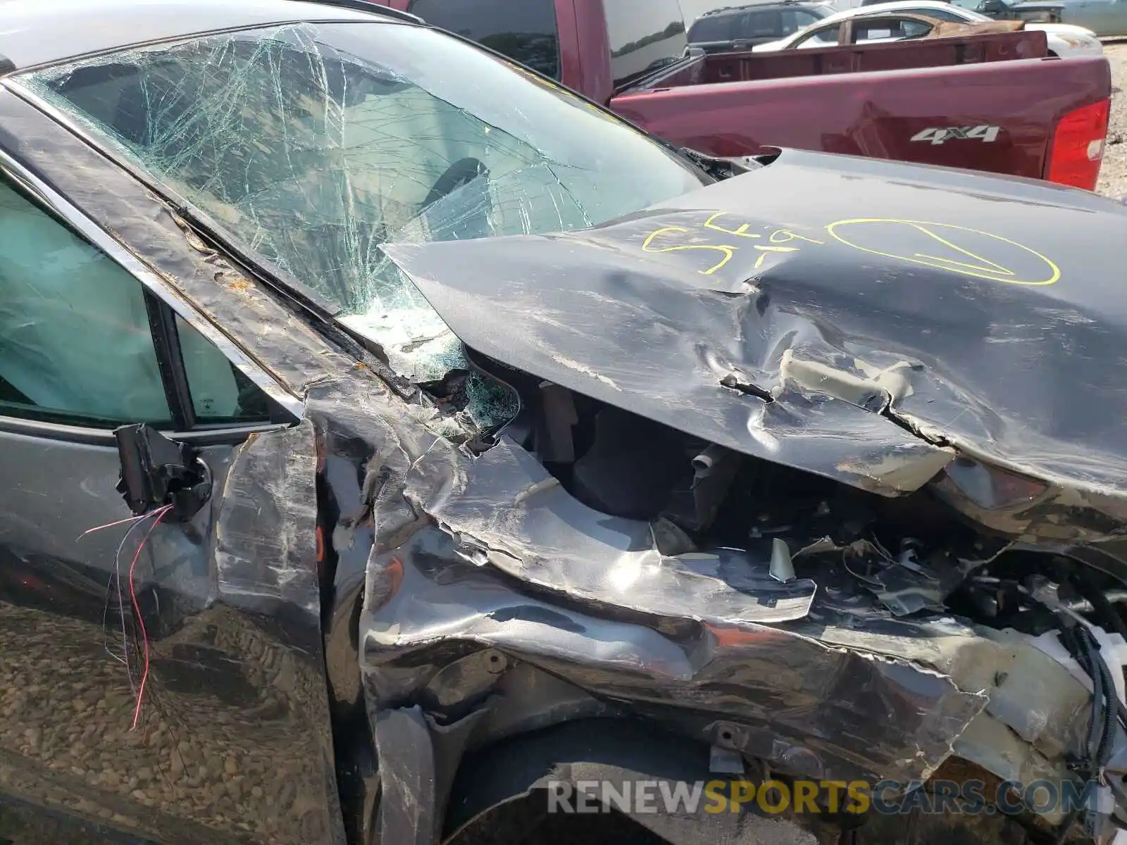 9 Photograph of a damaged car 2T3G1RFV0KW013106 TOYOTA RAV4 2019