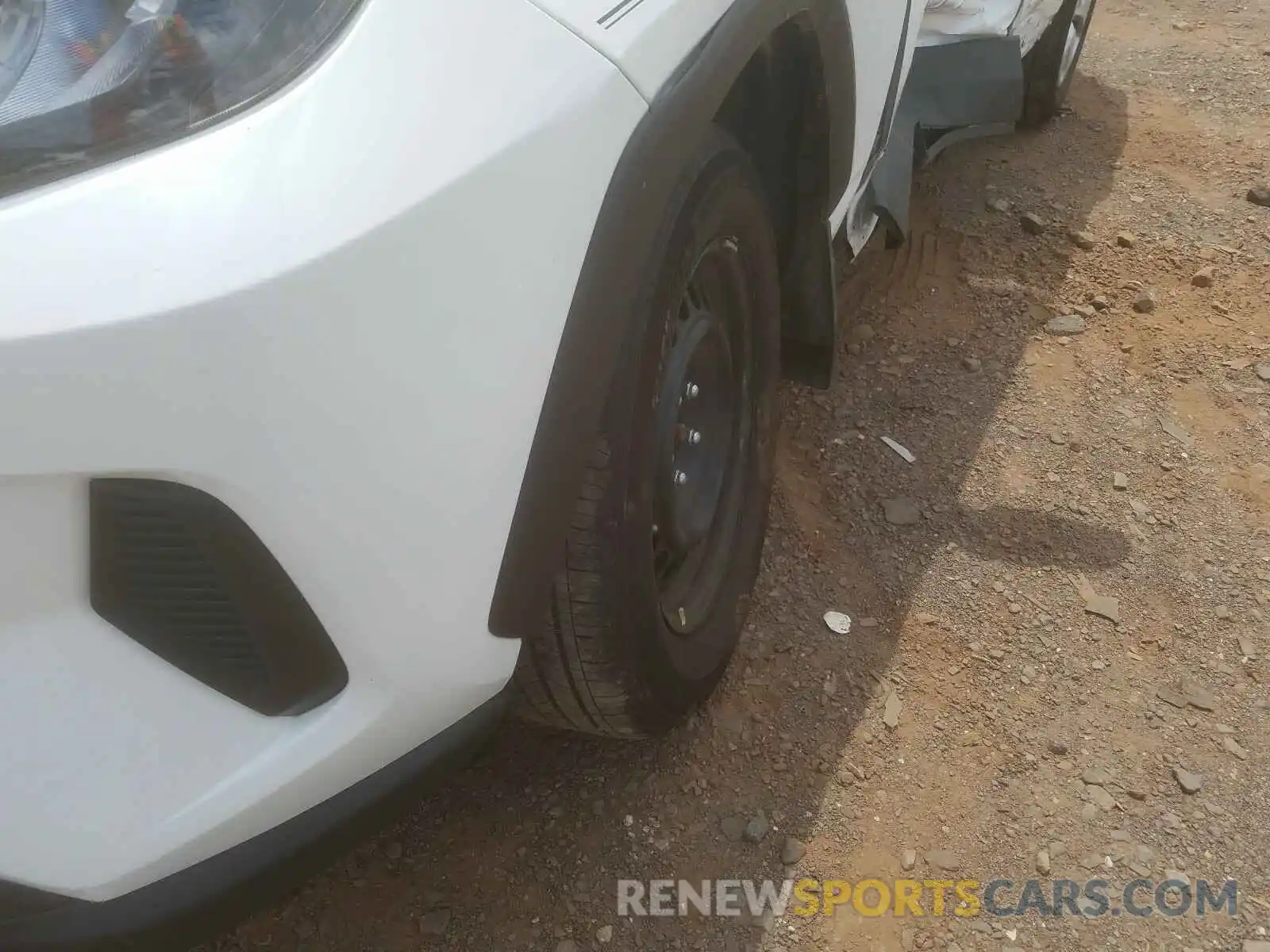 10 Photograph of a damaged car 2T3G1RFV0KW028057 TOYOTA RAV4 2019