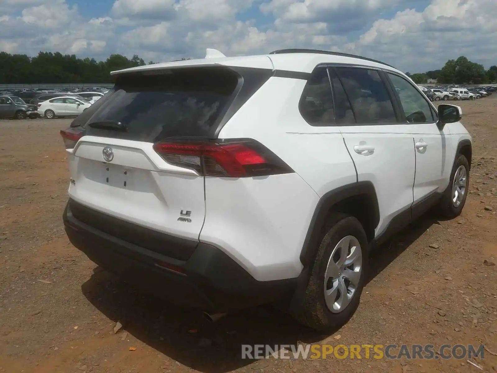 4 Photograph of a damaged car 2T3G1RFV0KW028057 TOYOTA RAV4 2019