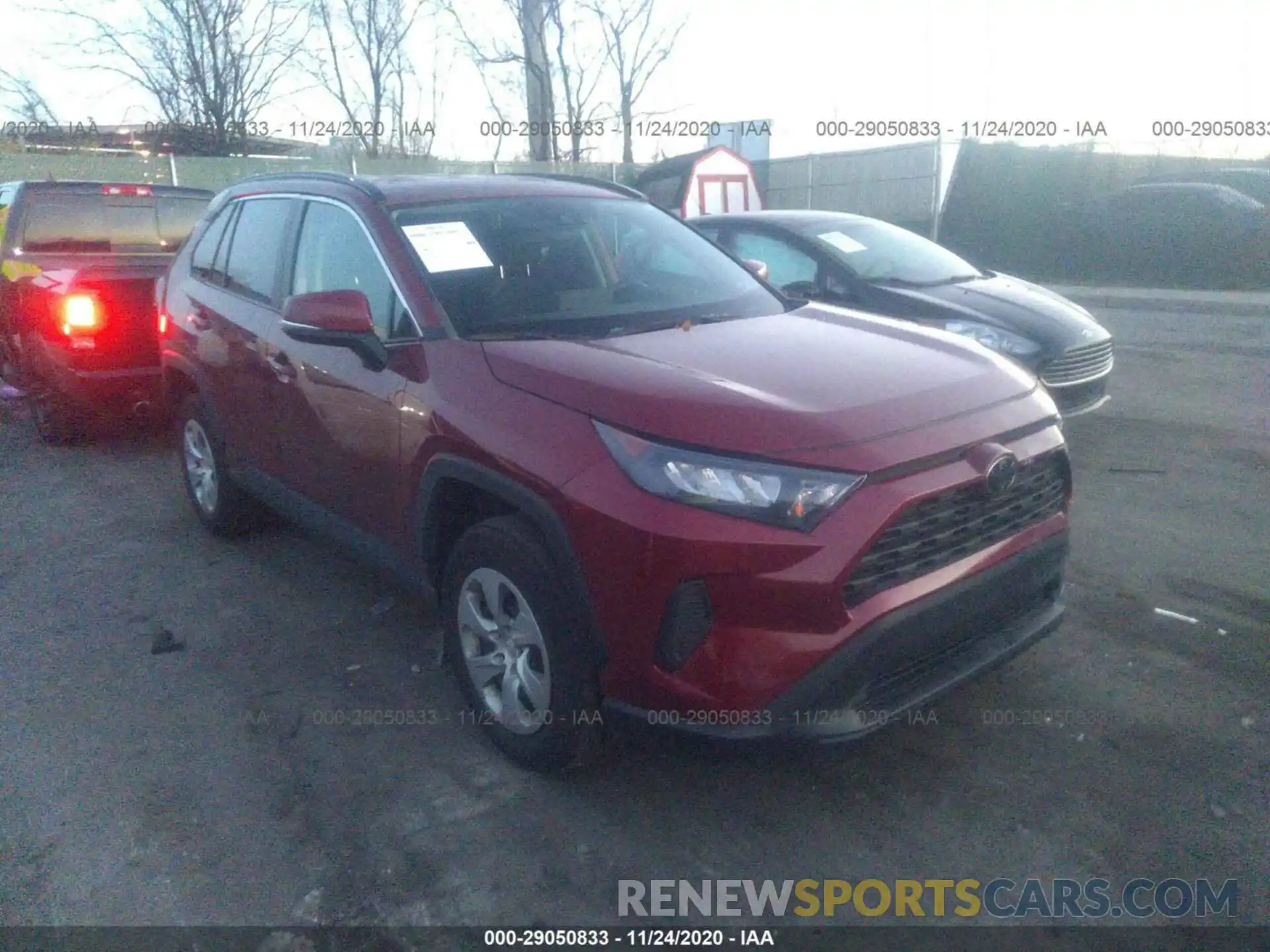 1 Photograph of a damaged car 2T3G1RFV0KW030441 TOYOTA RAV4 2019