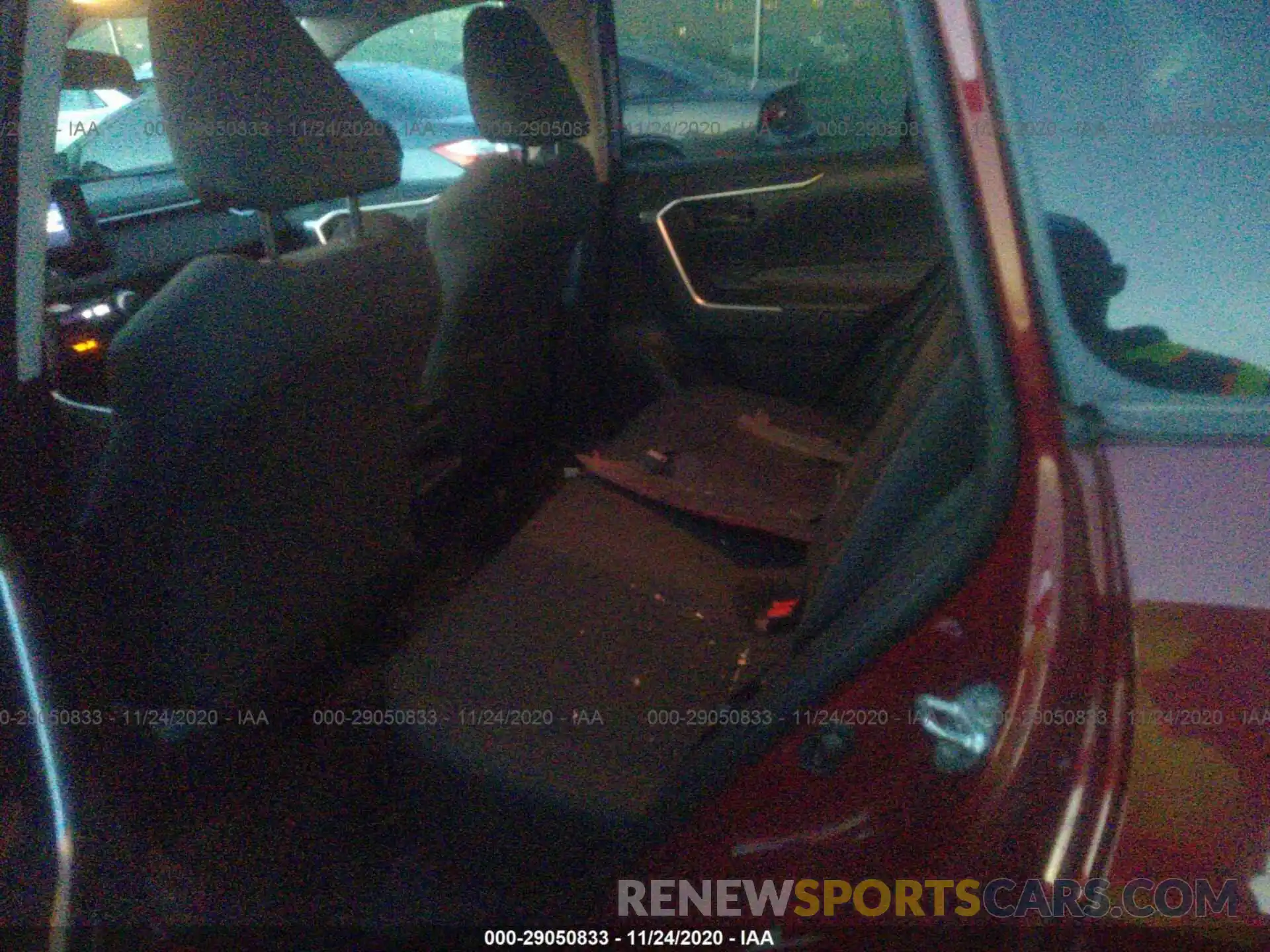 8 Photograph of a damaged car 2T3G1RFV0KW030441 TOYOTA RAV4 2019