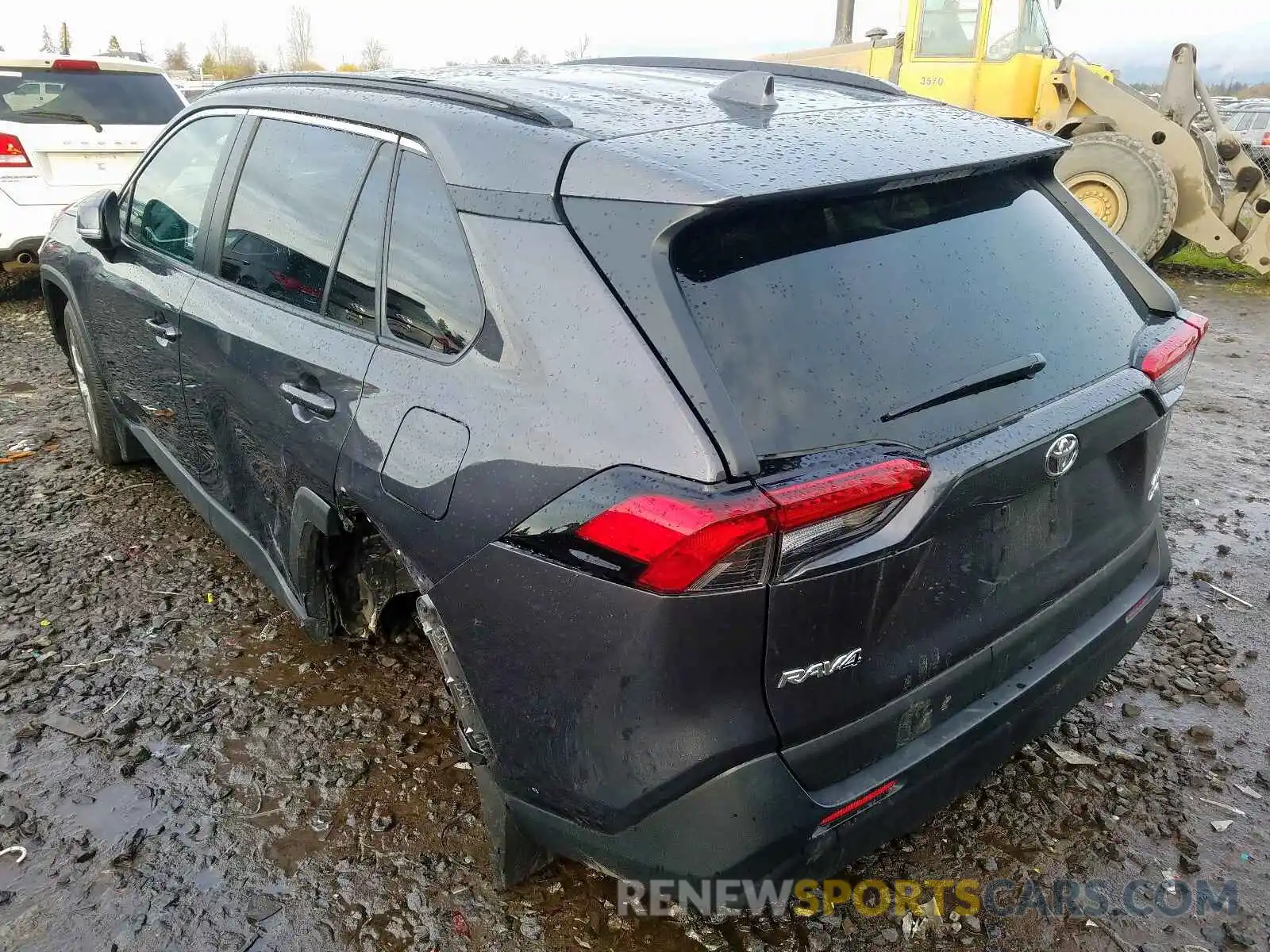 3 Photograph of a damaged car 2T3G1RFV0KW048180 TOYOTA RAV4 2019