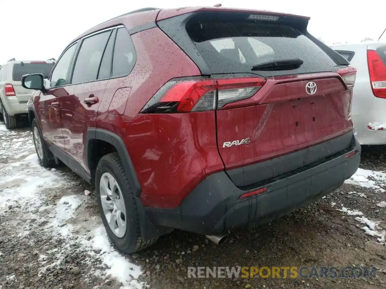 3 Photograph of a damaged car 2T3G1RFV0KW064752 TOYOTA RAV4 2019