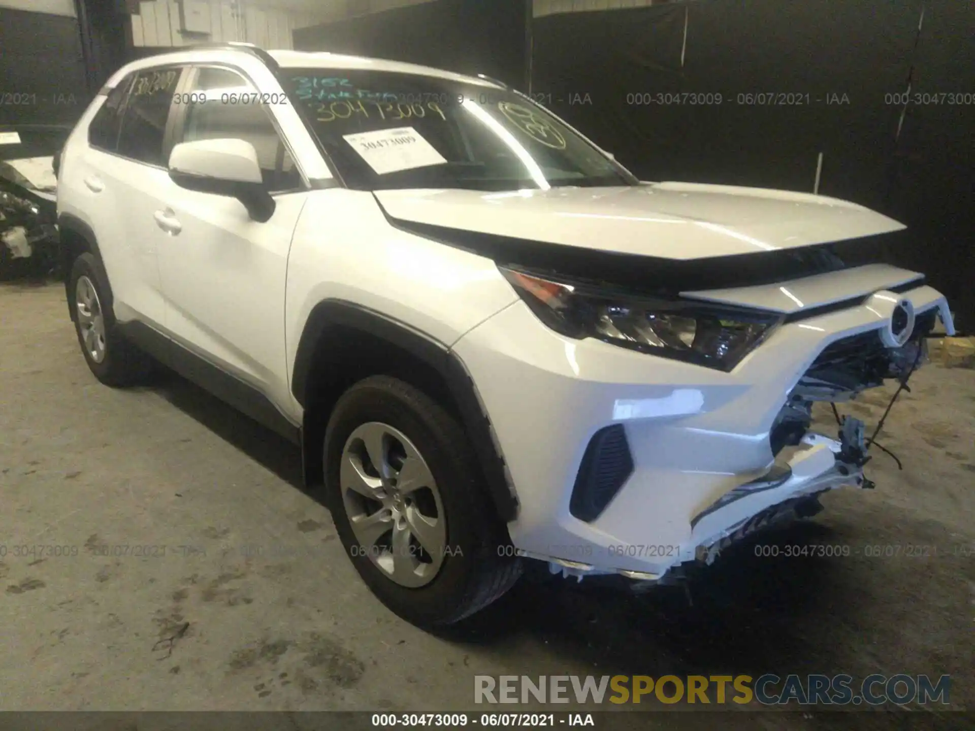 1 Photograph of a damaged car 2T3G1RFV1KC015707 TOYOTA RAV4 2019