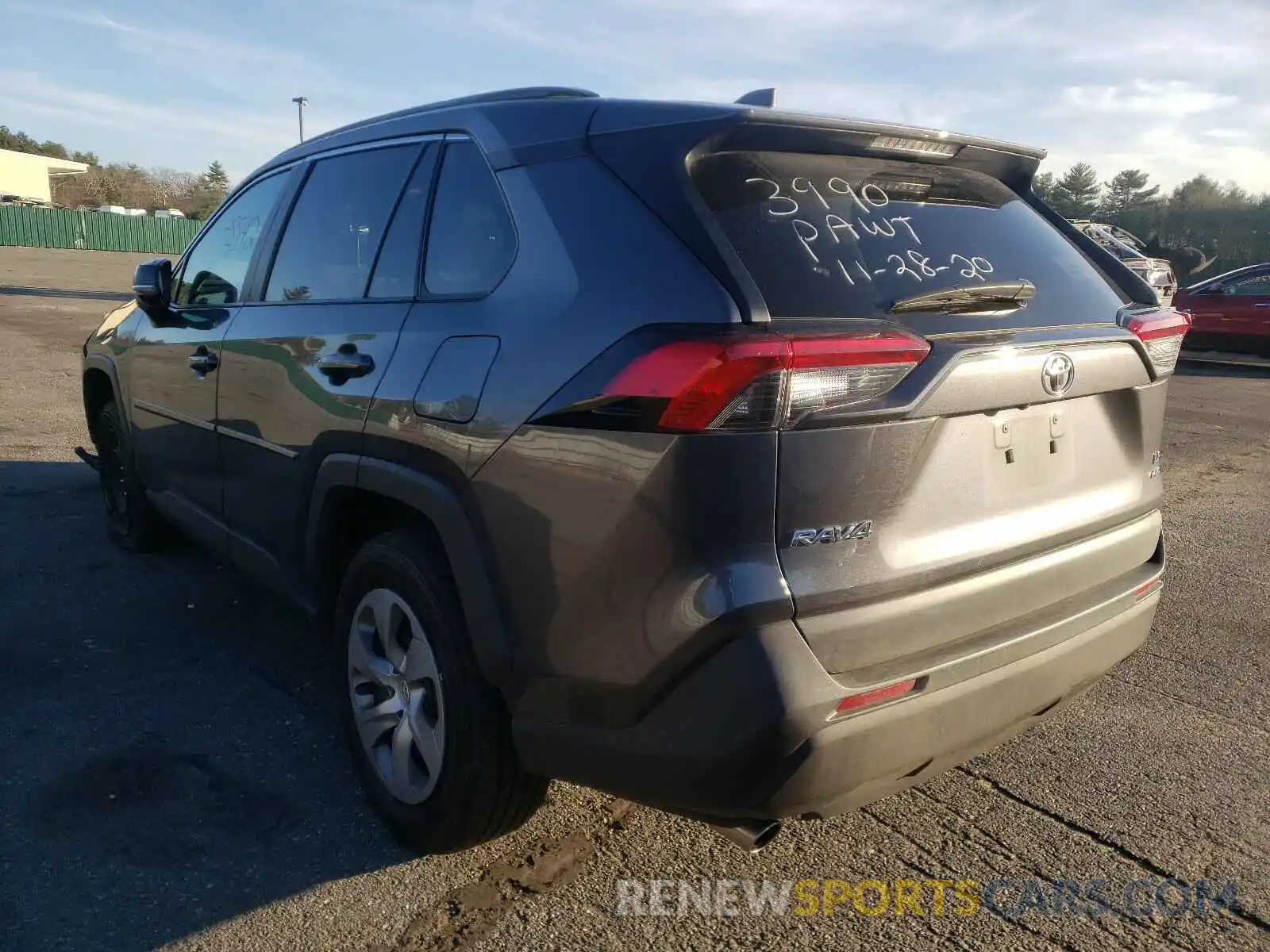 3 Photograph of a damaged car 2T3G1RFV1KC030367 TOYOTA RAV4 2019