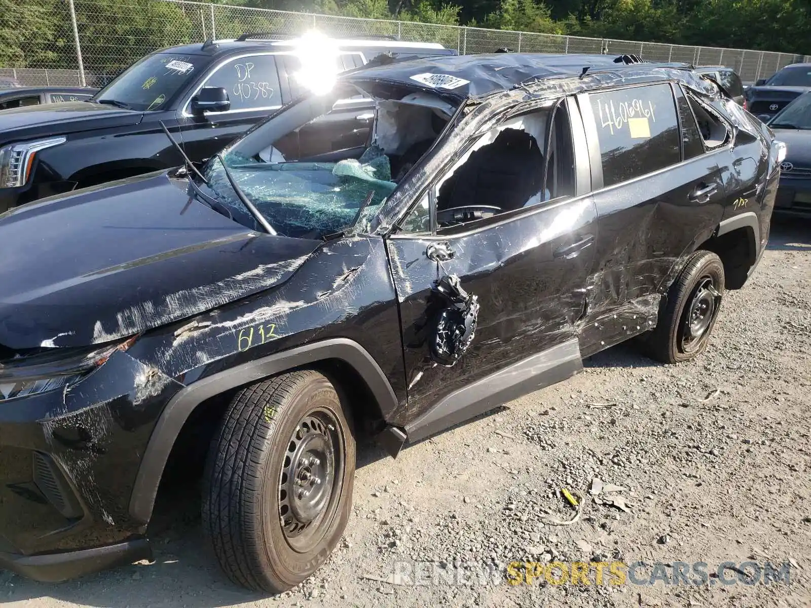 9 Photograph of a damaged car 2T3G1RFV1KC052708 TOYOTA RAV4 2019