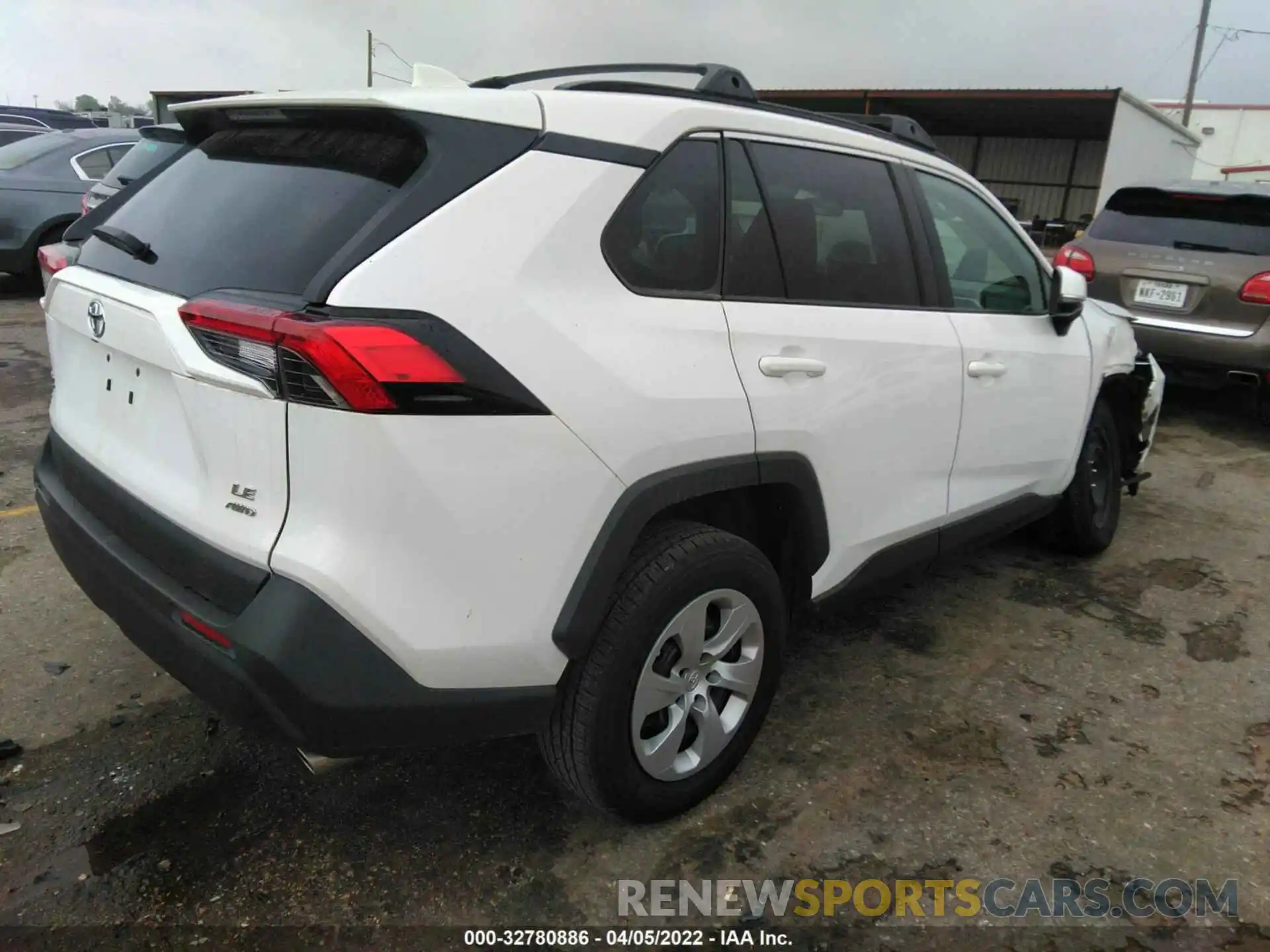 4 Фотография поврежденного автомобиля 2T3G1RFV1KC055480 TOYOTA RAV4 2019