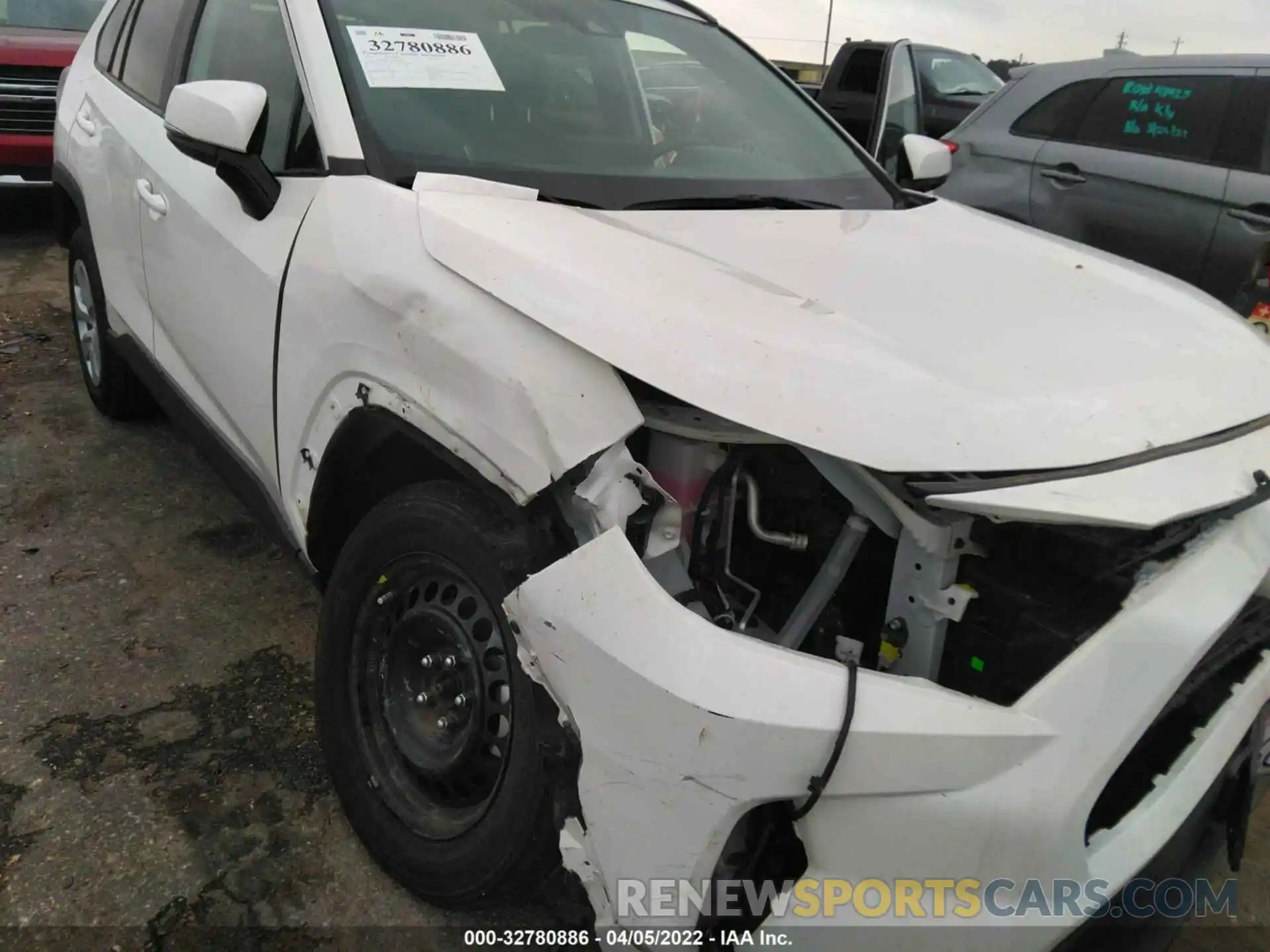 6 Photograph of a damaged car 2T3G1RFV1KC055480 TOYOTA RAV4 2019