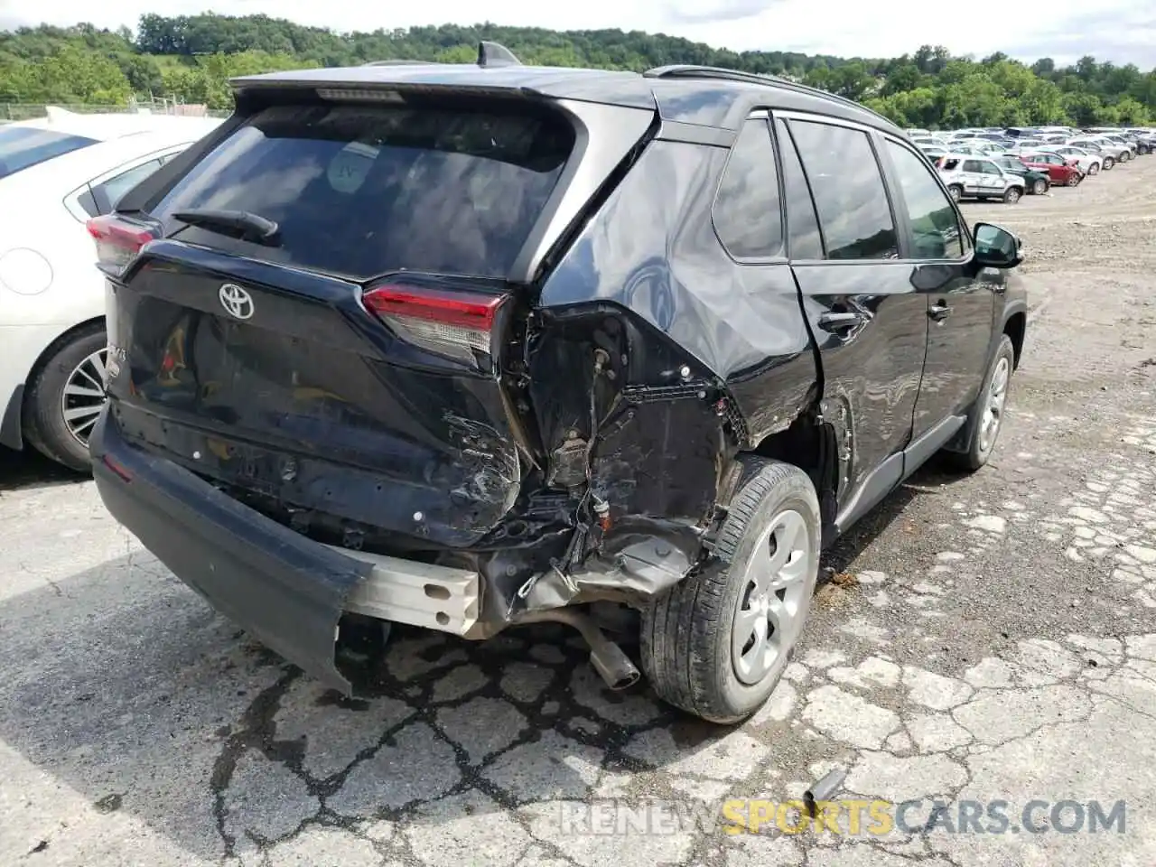 9 Photograph of a damaged car 2T3G1RFV1KW001434 TOYOTA RAV4 2019