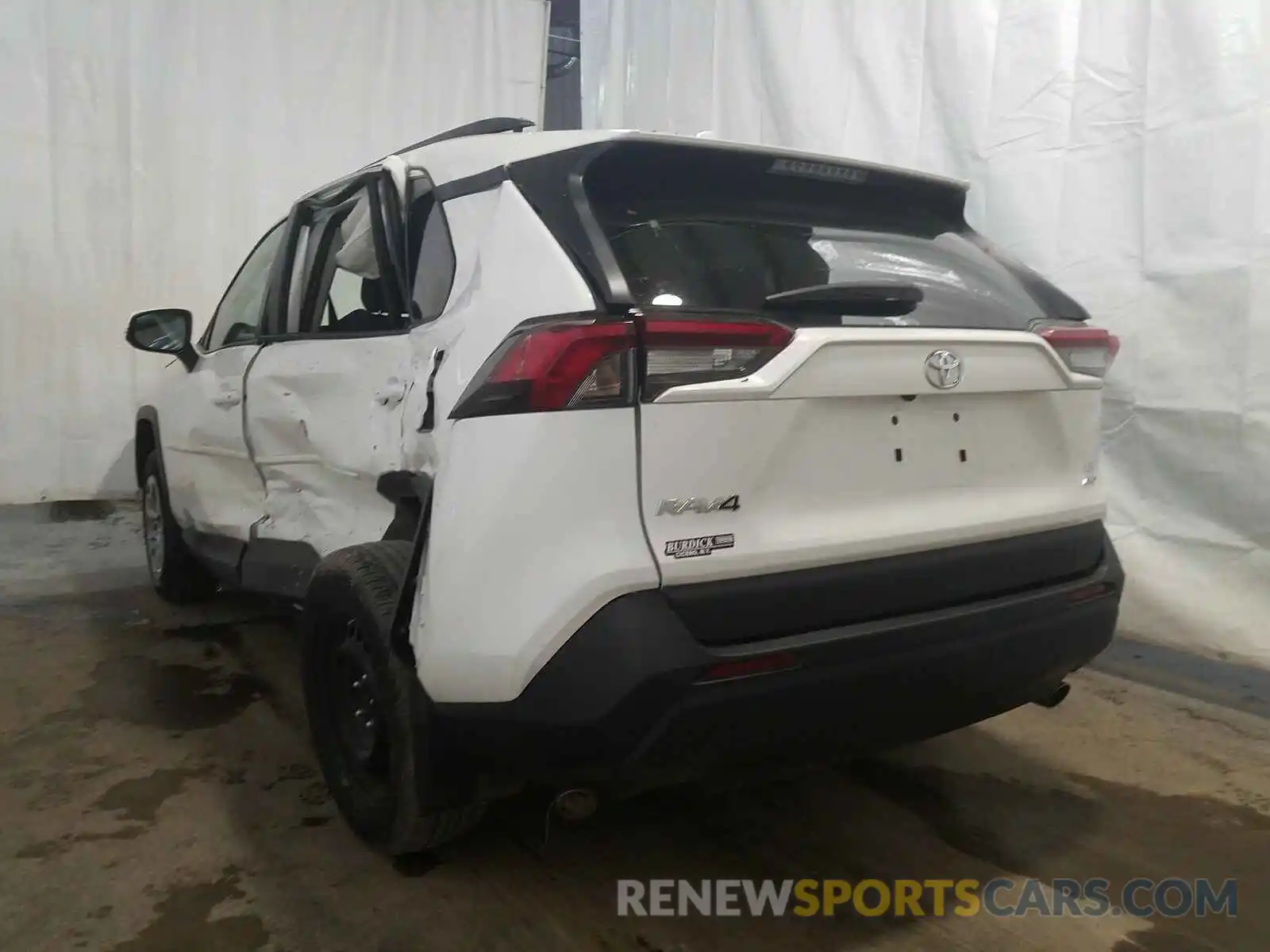 3 Photograph of a damaged car 2T3G1RFV1KW045613 TOYOTA RAV4 2019