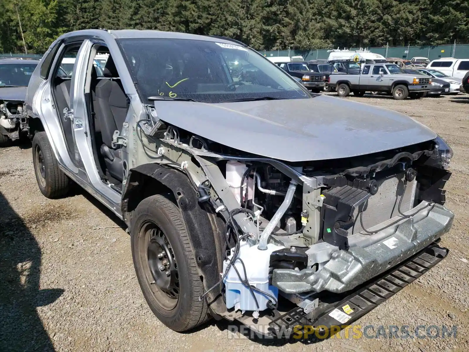 1 Photograph of a damaged car 2T3G1RFV1KW049581 TOYOTA RAV4 2019