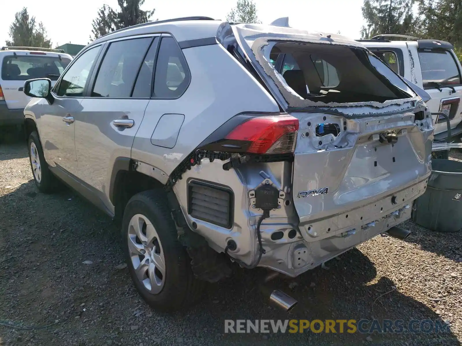 3 Photograph of a damaged car 2T3G1RFV1KW049581 TOYOTA RAV4 2019