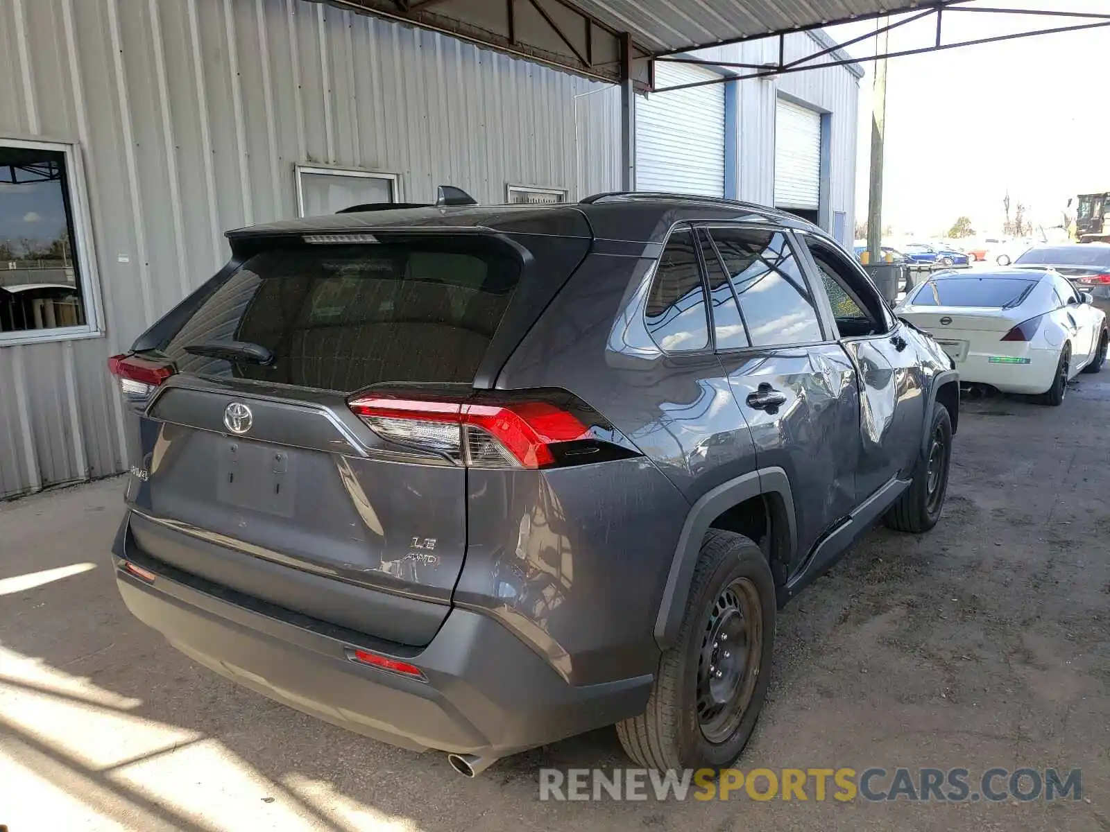 4 Photograph of a damaged car 2T3G1RFV1KW075453 TOYOTA RAV4 2019