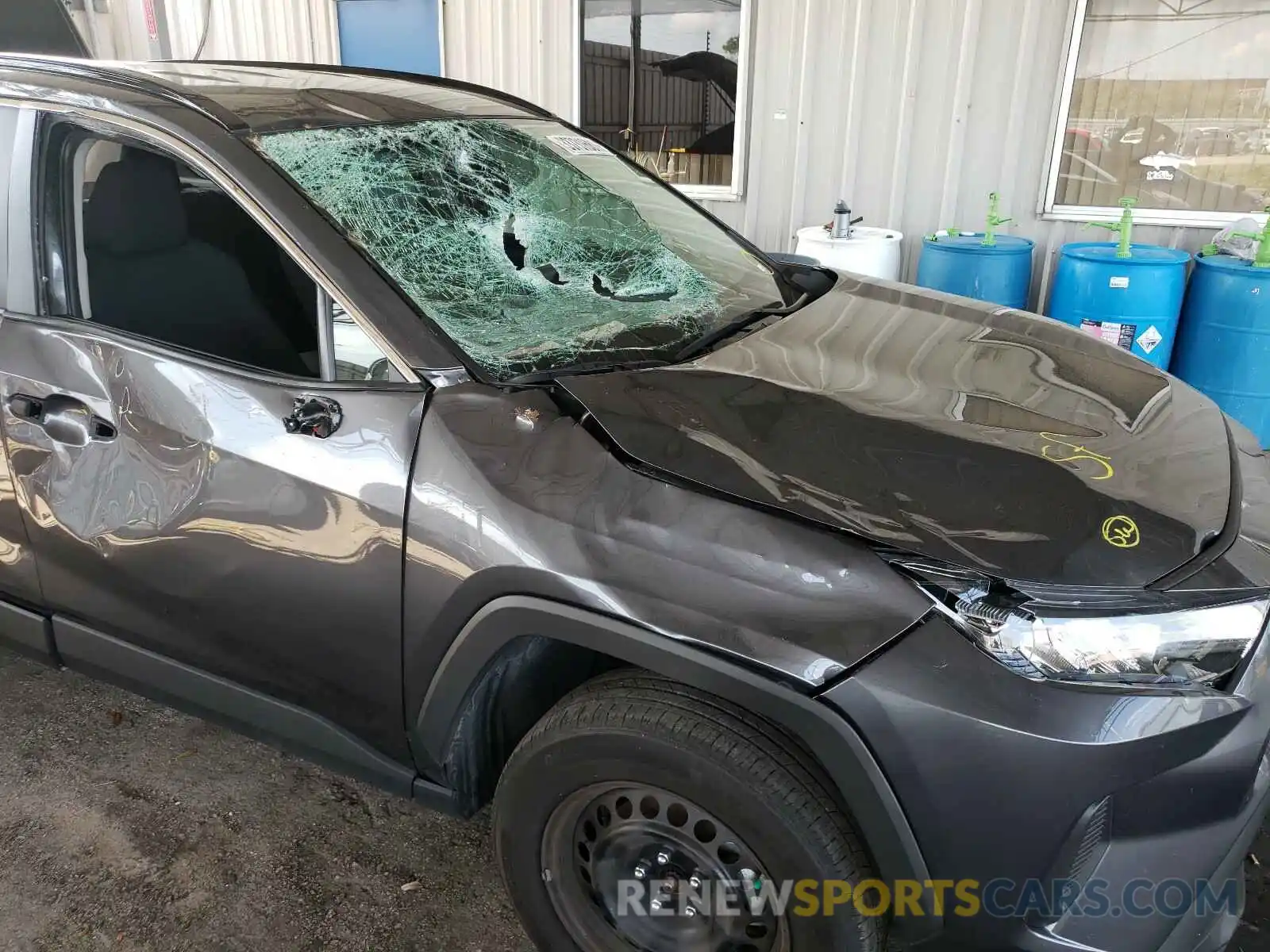 9 Photograph of a damaged car 2T3G1RFV1KW075453 TOYOTA RAV4 2019