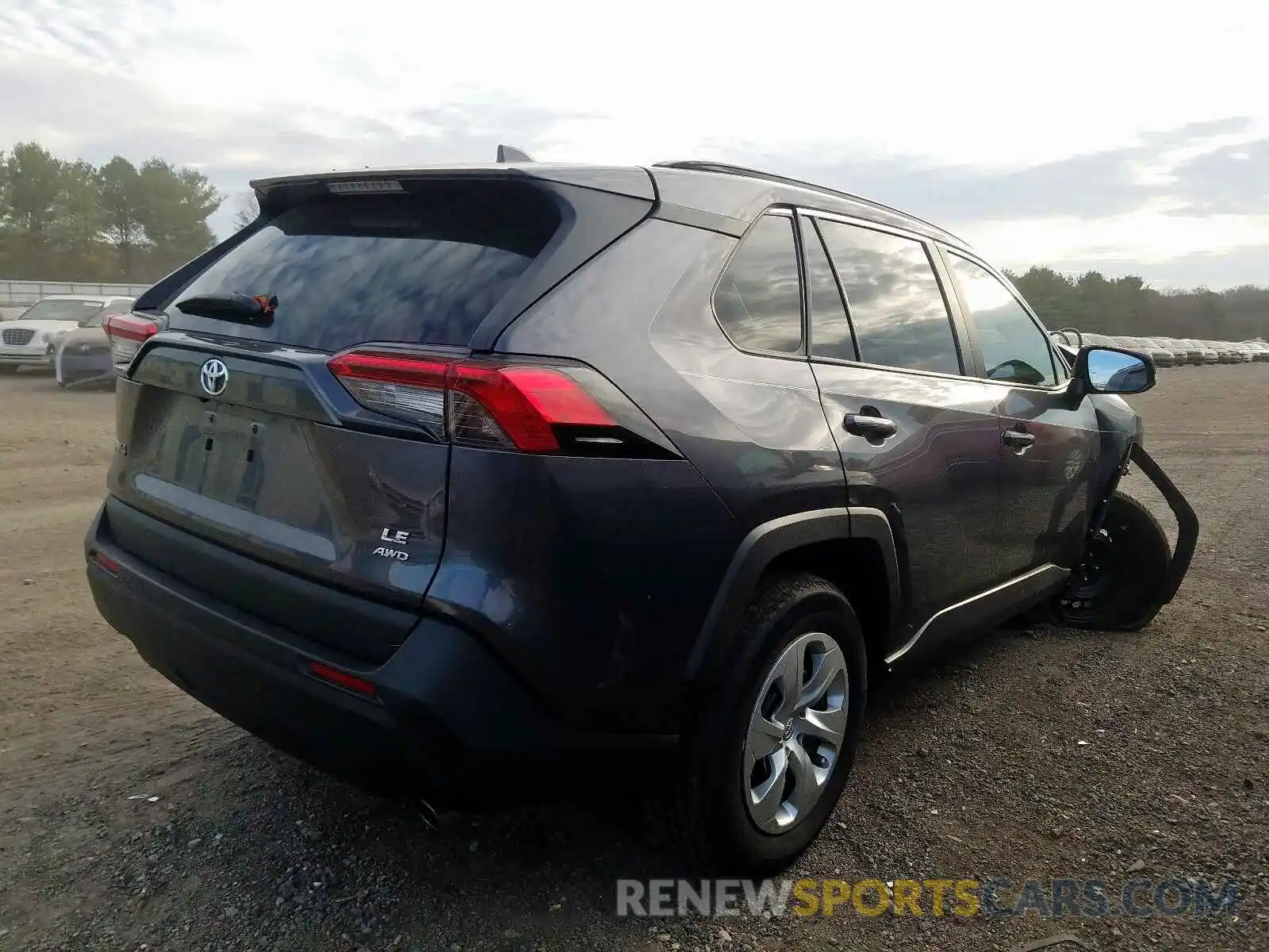 4 Photograph of a damaged car 2T3G1RFV2KC004828 TOYOTA RAV4 2019