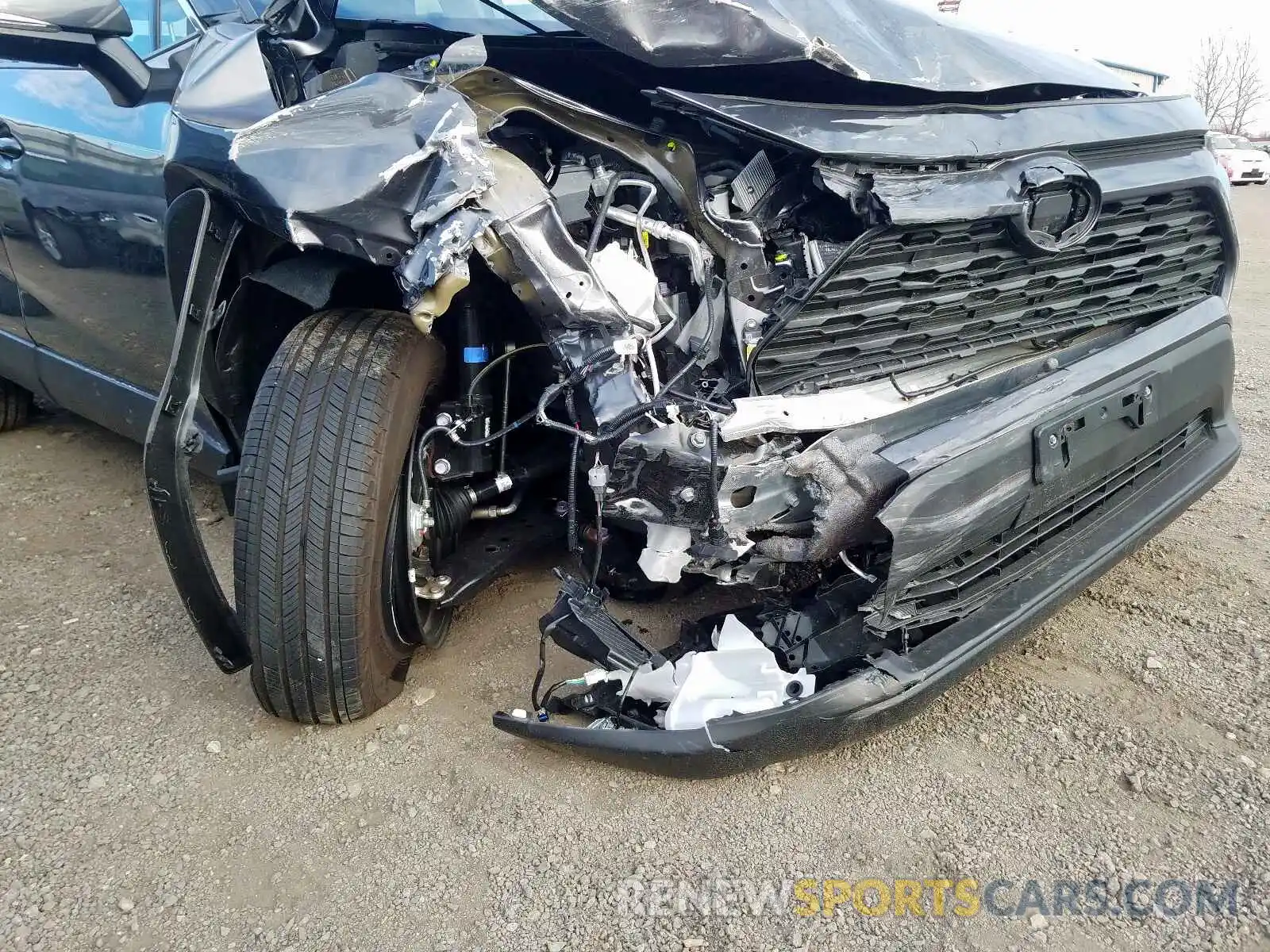 9 Photograph of a damaged car 2T3G1RFV2KC004828 TOYOTA RAV4 2019