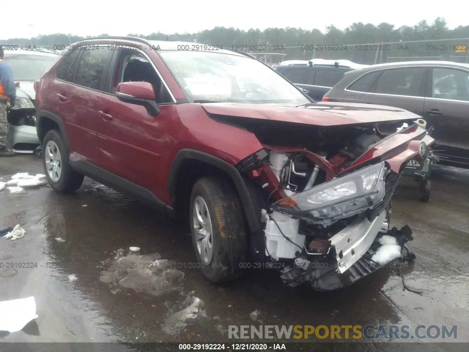 1 Photograph of a damaged car 2T3G1RFV2KC005199 TOYOTA RAV4 2019