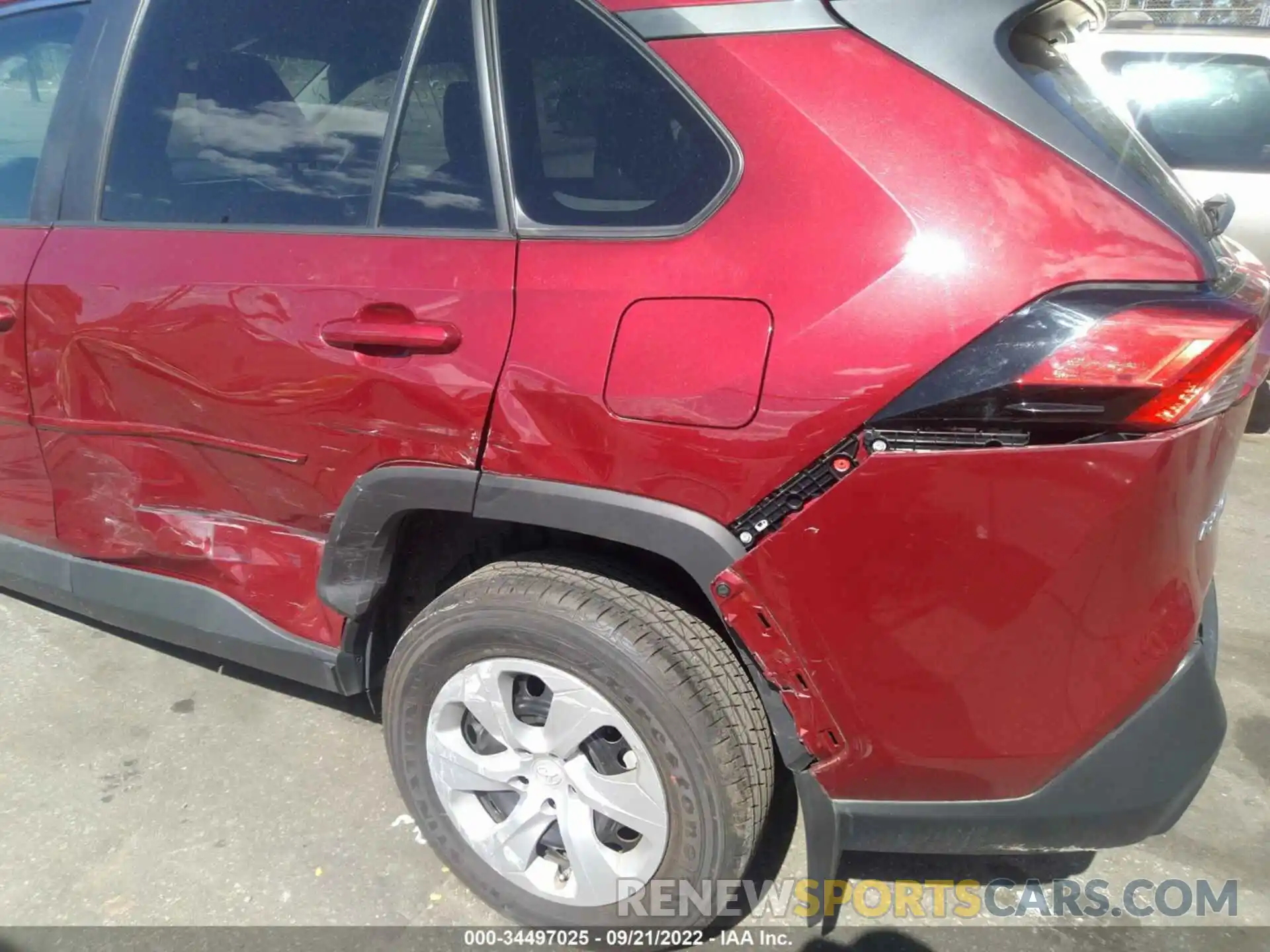 6 Photograph of a damaged car 2T3G1RFV2KC051776 TOYOTA RAV4 2019