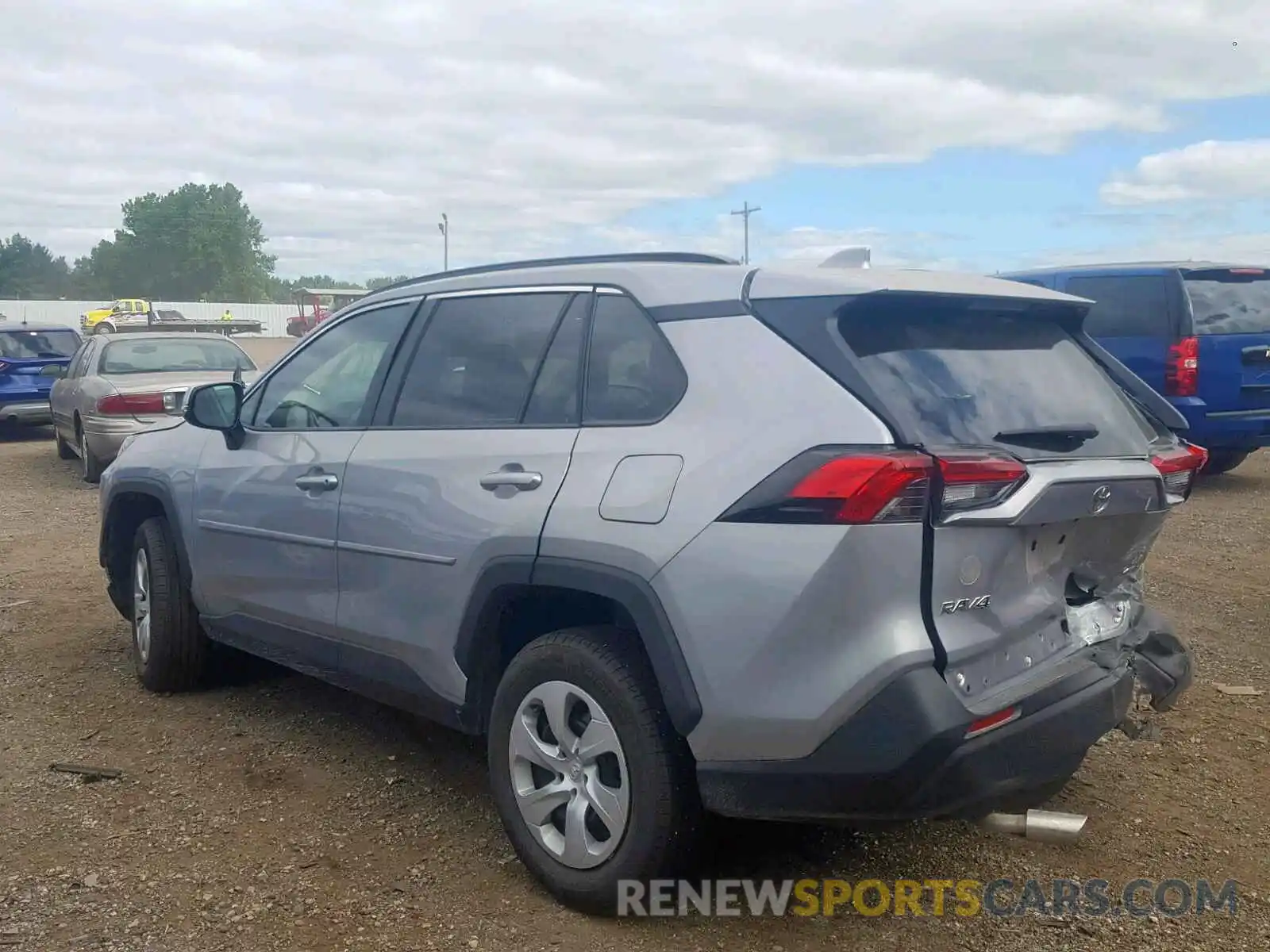 3 Photograph of a damaged car 2T3G1RFV2KW009848 TOYOTA RAV4 2019