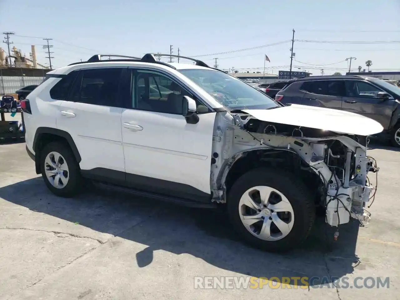 4 Photograph of a damaged car 2T3G1RFV2KW012796 TOYOTA RAV4 2019