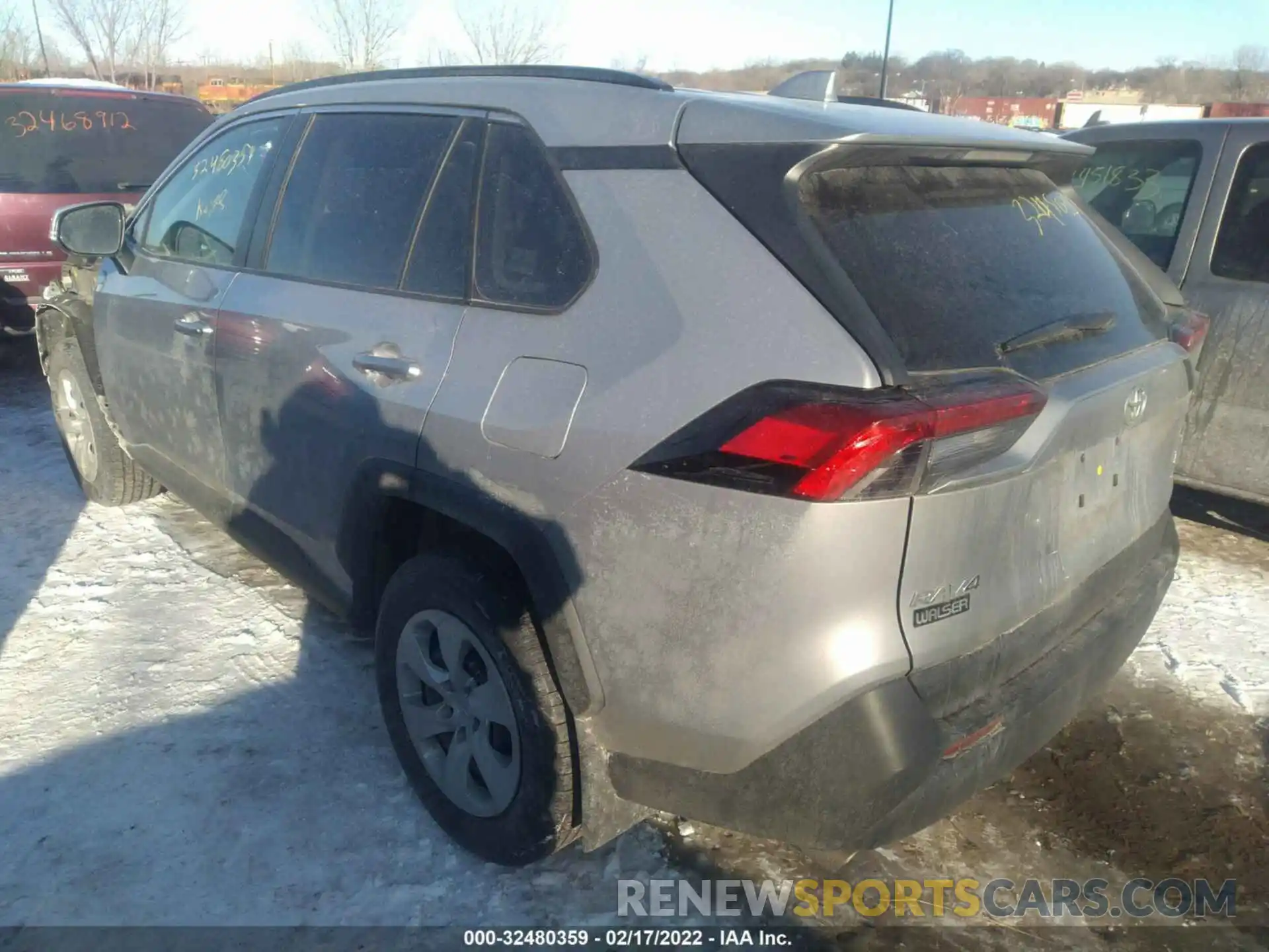 3 Фотография поврежденного автомобиля 2T3G1RFV2KW013060 TOYOTA RAV4 2019