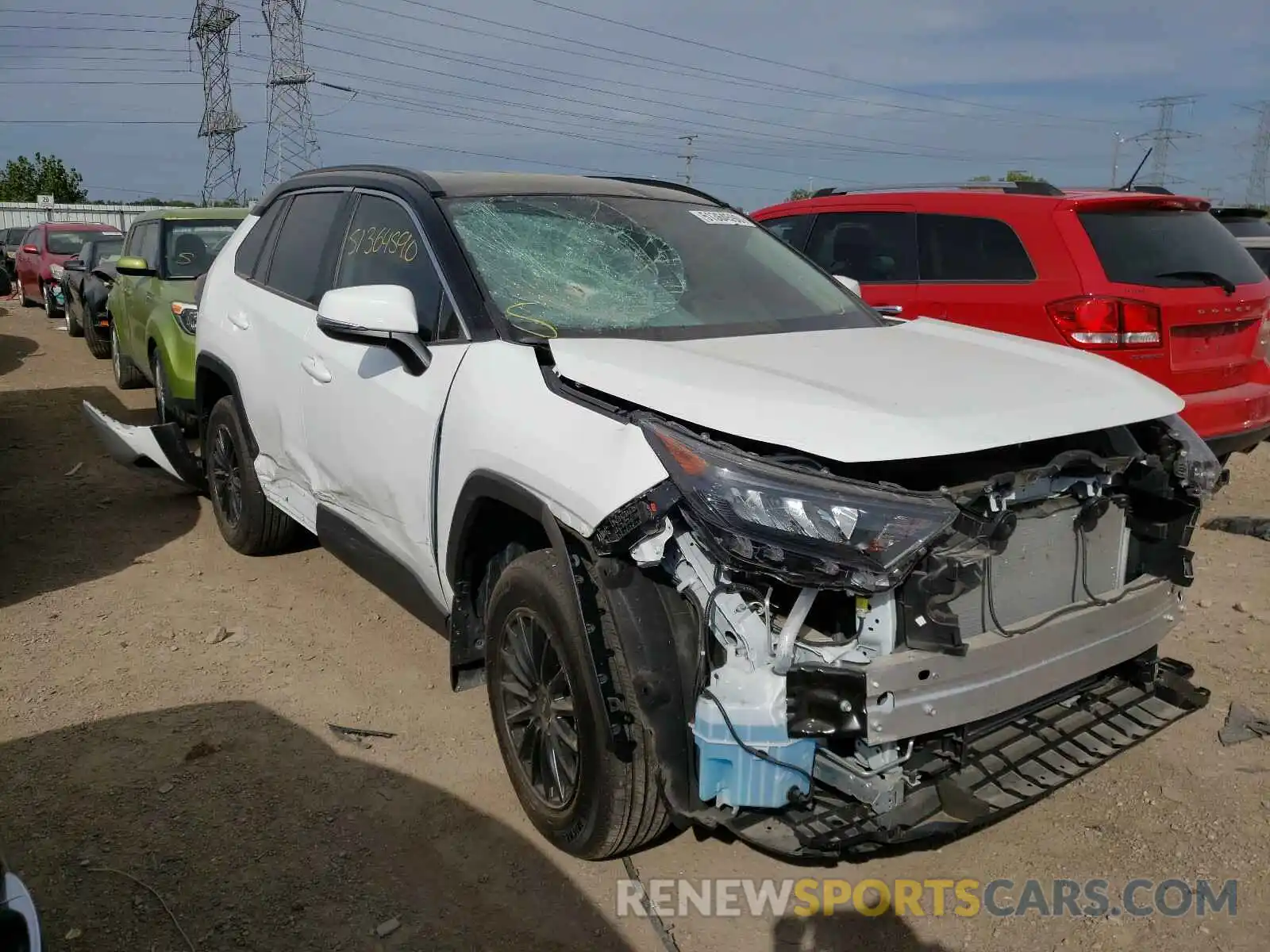 1 Photograph of a damaged car 2T3G1RFV2KW013981 TOYOTA RAV4 2019