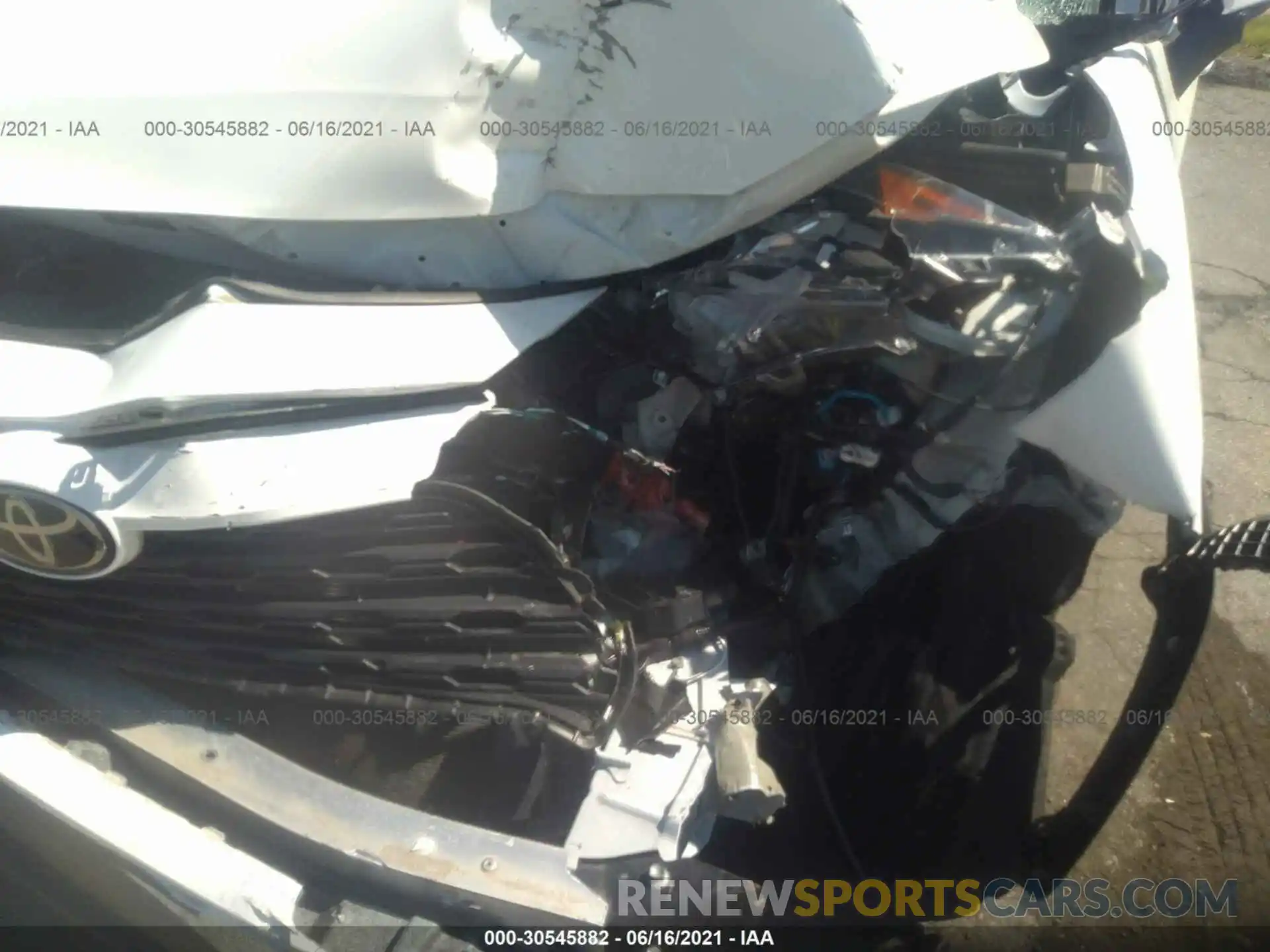 6 Photograph of a damaged car 2T3G1RFV2KW051128 TOYOTA RAV4 2019