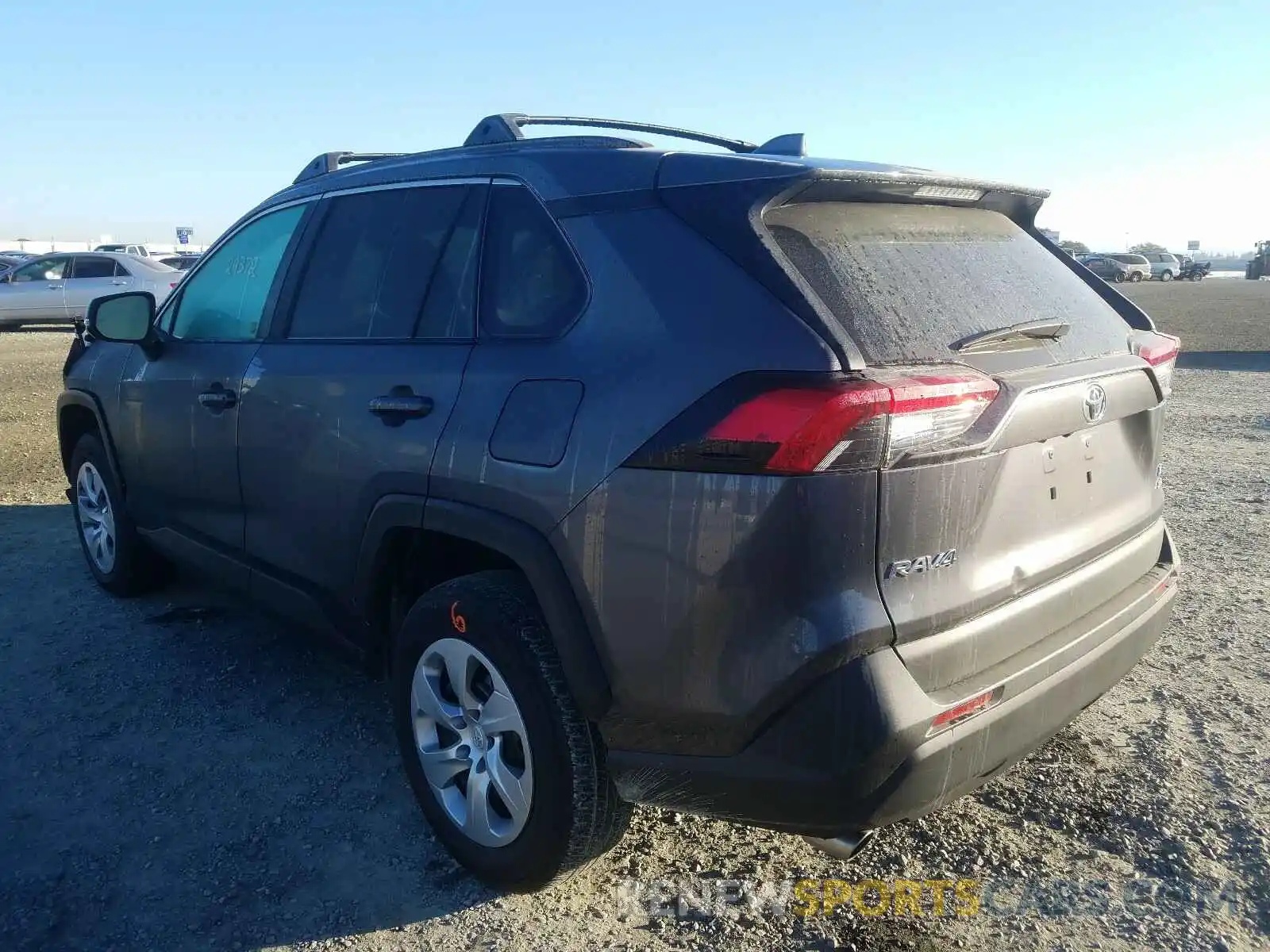 3 Photograph of a damaged car 2T3G1RFV2KW051579 TOYOTA RAV4 2019