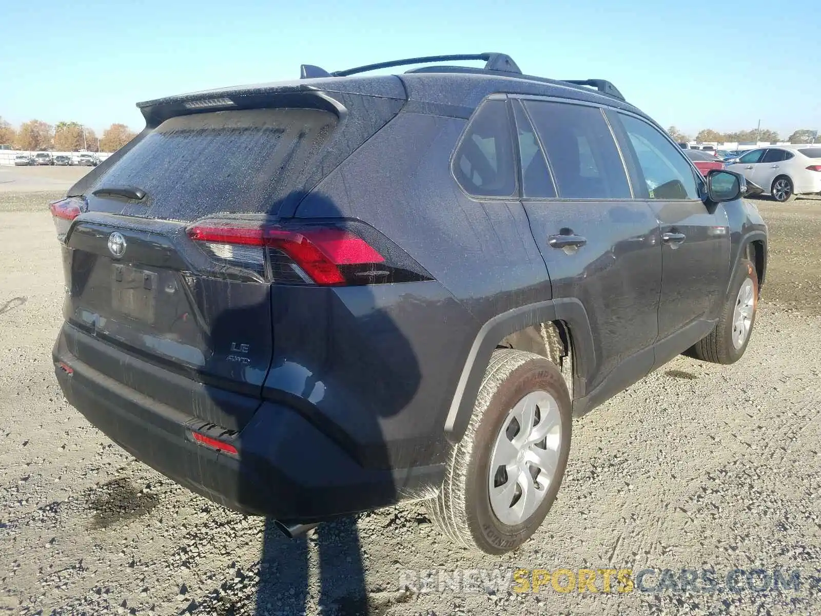 4 Photograph of a damaged car 2T3G1RFV2KW051579 TOYOTA RAV4 2019