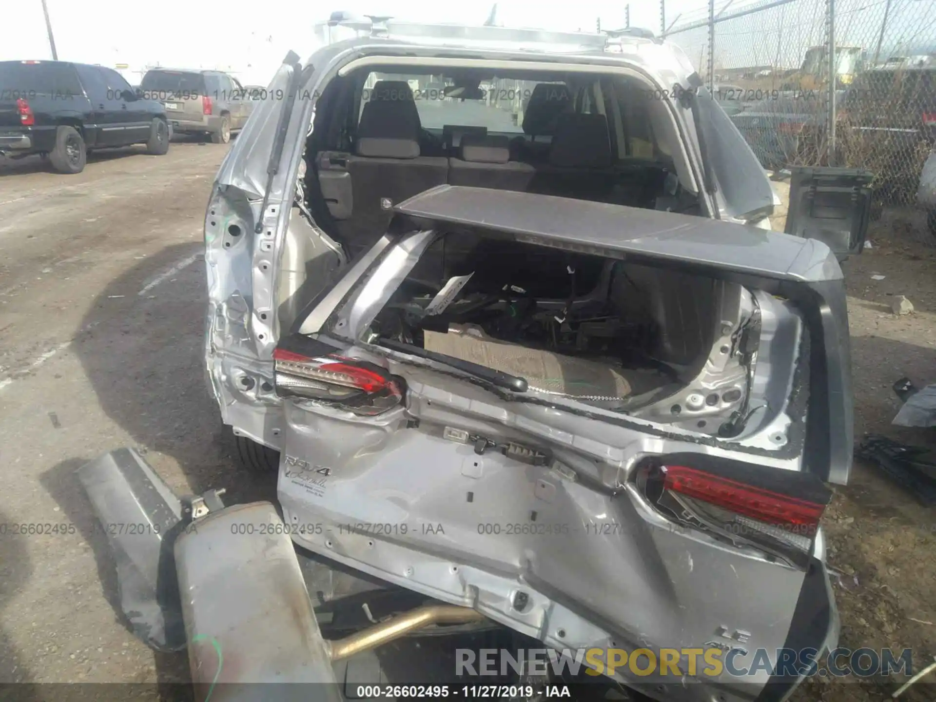 6 Фотография поврежденного автомобиля 2T3G1RFV2KW061545 TOYOTA RAV4 2019