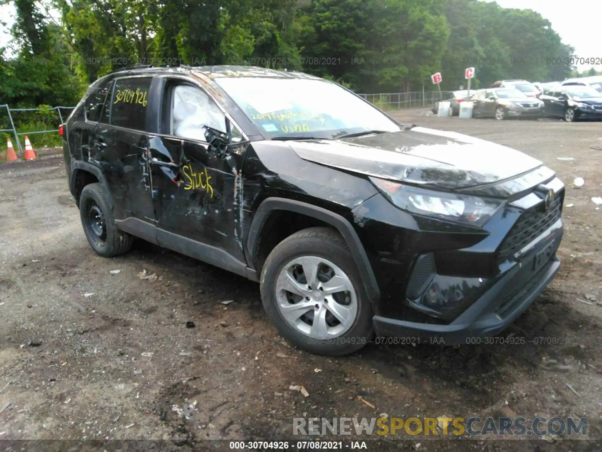 1 Photograph of a damaged car 2T3G1RFV2KW063067 TOYOTA RAV4 2019