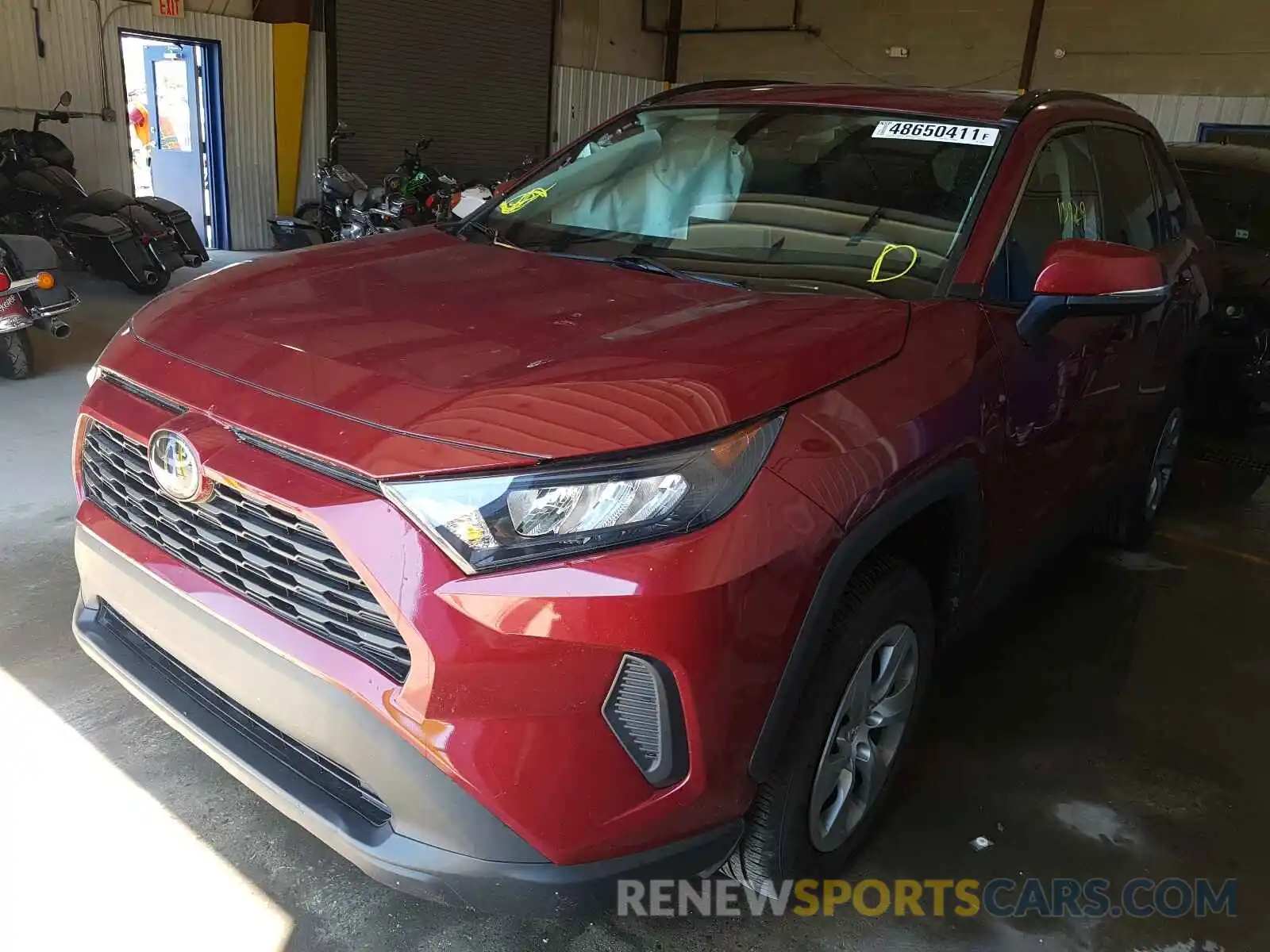 2 Photograph of a damaged car 2T3G1RFV2KW077597 TOYOTA RAV4 2019