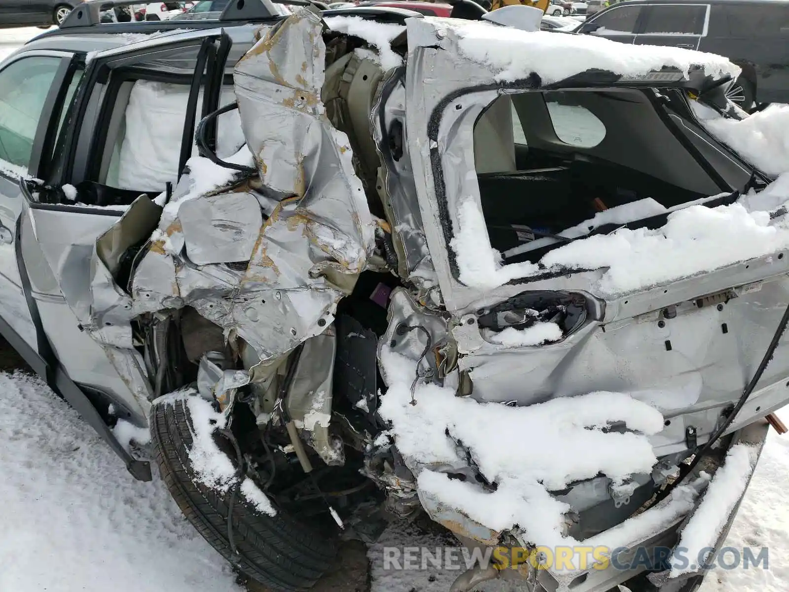 10 Фотография поврежденного автомобиля 2T3G1RFV3KC002697 TOYOTA RAV4 2019