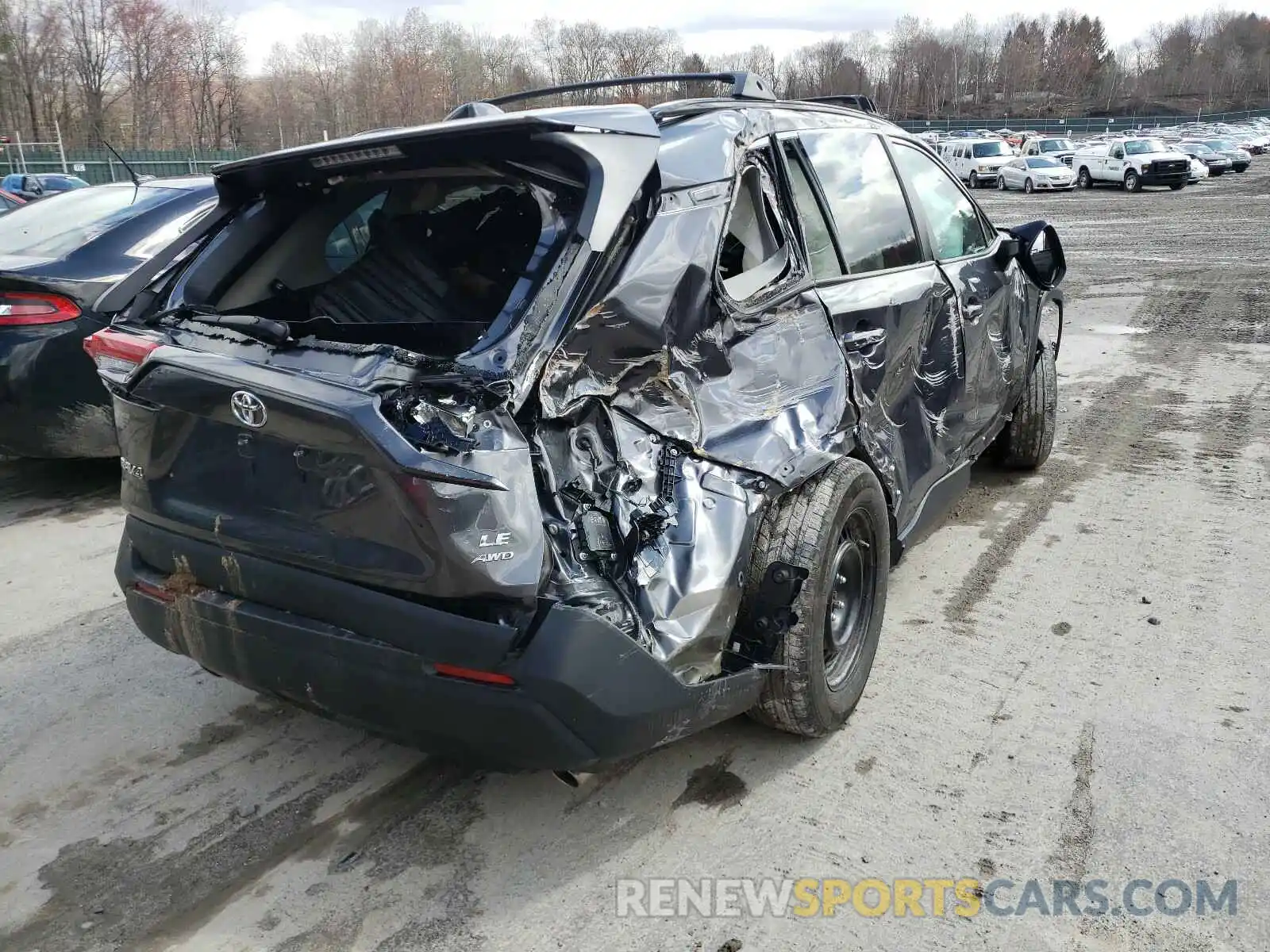 4 Photograph of a damaged car 2T3G1RFV3KC007219 TOYOTA RAV4 2019