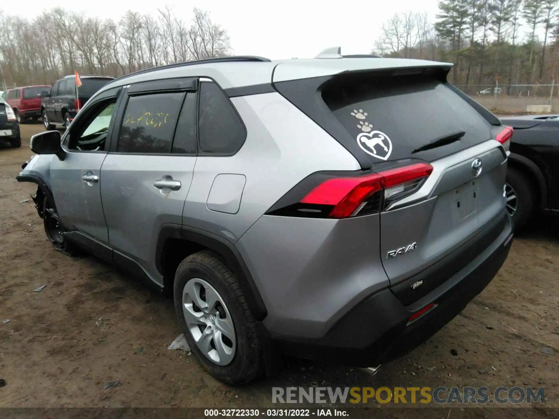 3 Photograph of a damaged car 2T3G1RFV3KC031388 TOYOTA RAV4 2019