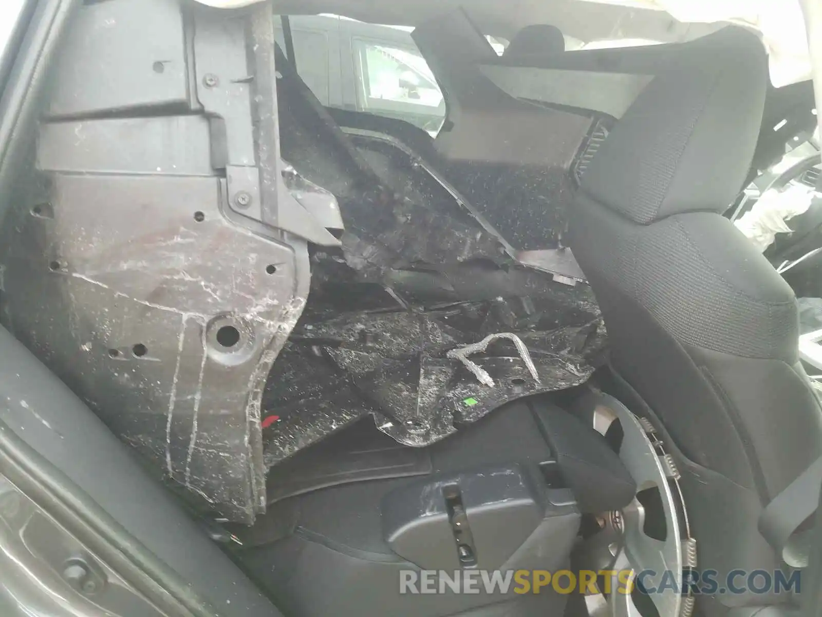 6 Фотография поврежденного автомобиля 2T3G1RFV3KC036705 TOYOTA RAV4 2019