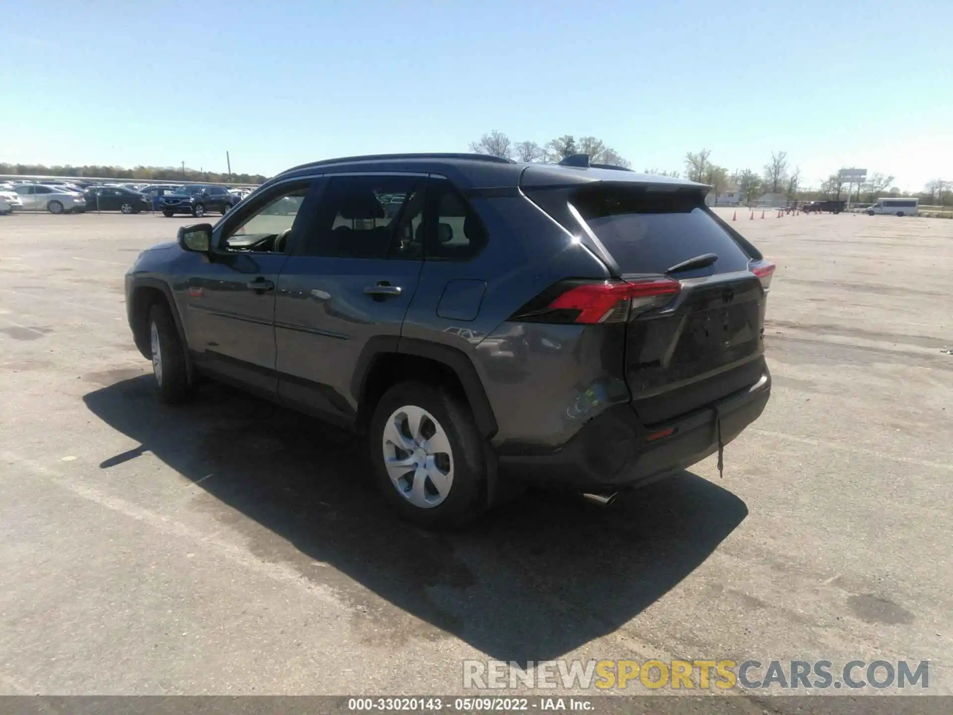 3 Photograph of a damaged car 2T3G1RFV3KC039586 TOYOTA RAV4 2019